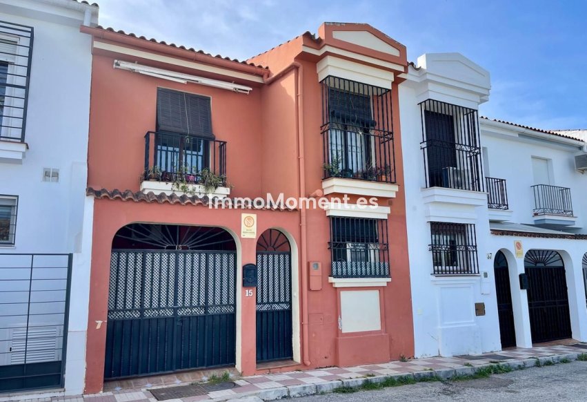 Bestaande woning - Geschakelde woning - Binnenland  - Alhaurín el Grande Centro