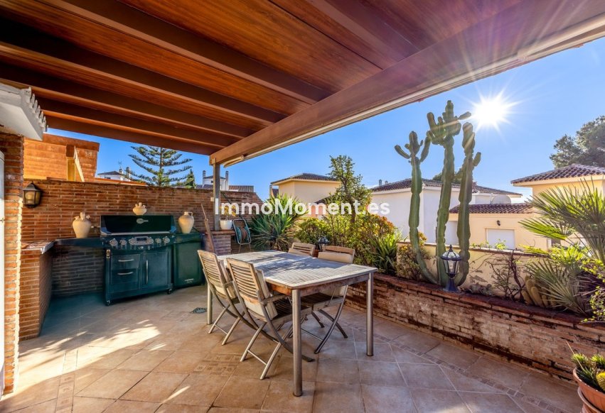 Bestaande woning - Geschakelde woning - Binnenland  - Alhaurín Golf