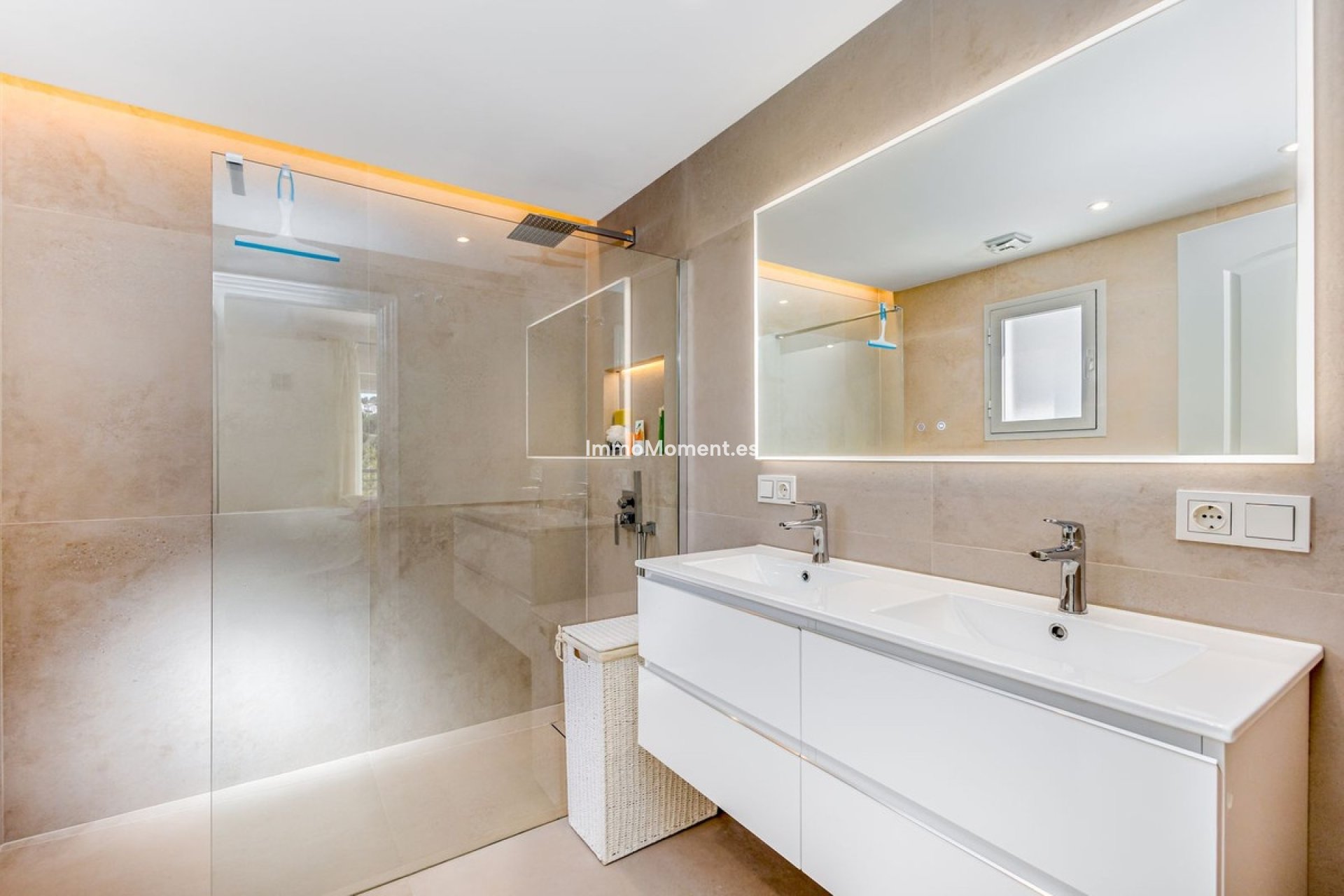 Bestaande woning - Geschakelde woning - Binnenland  - Alhaurín Golf