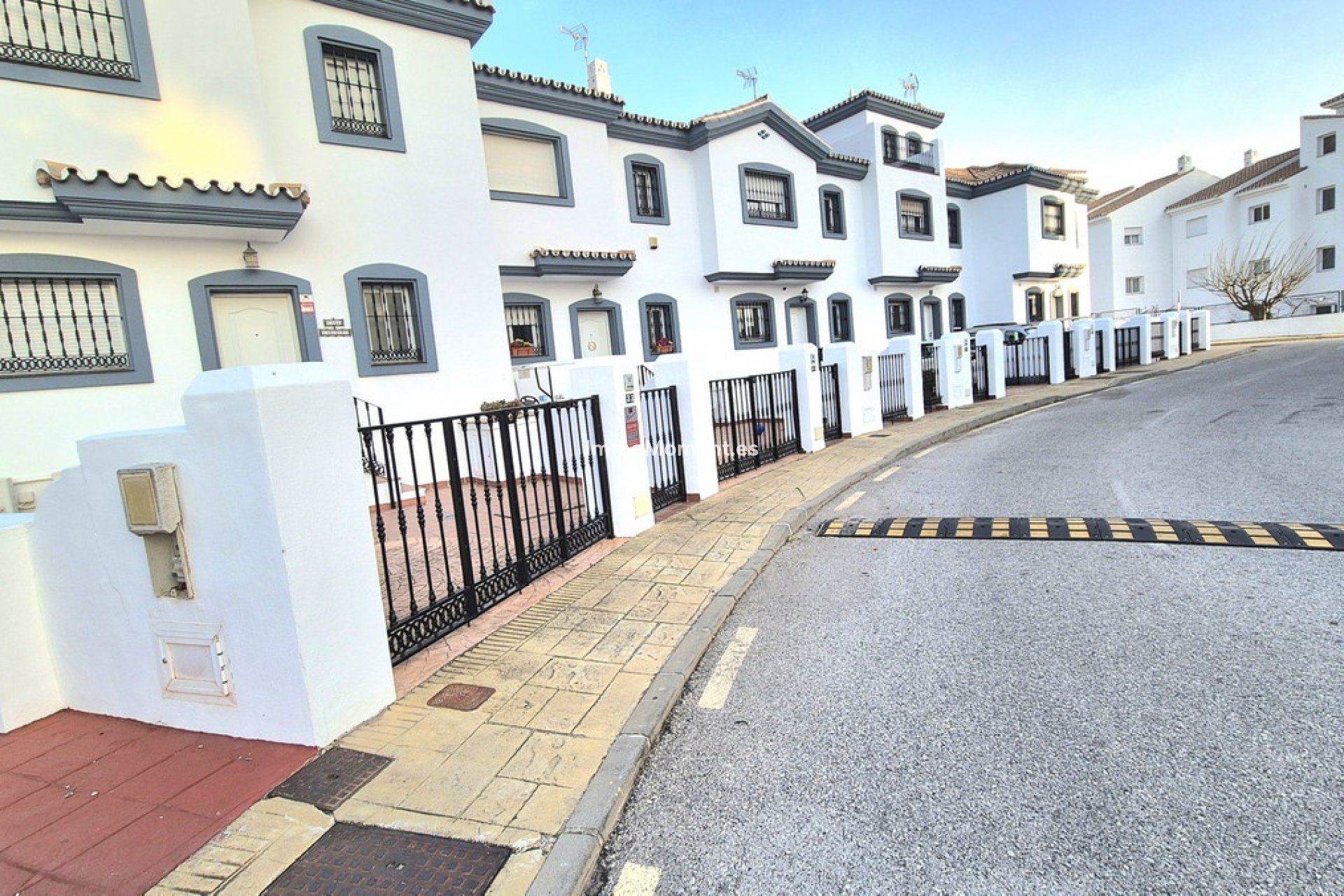 Bestaande woning - Geschakelde woning - Binnenland  - Alhaurín Golf