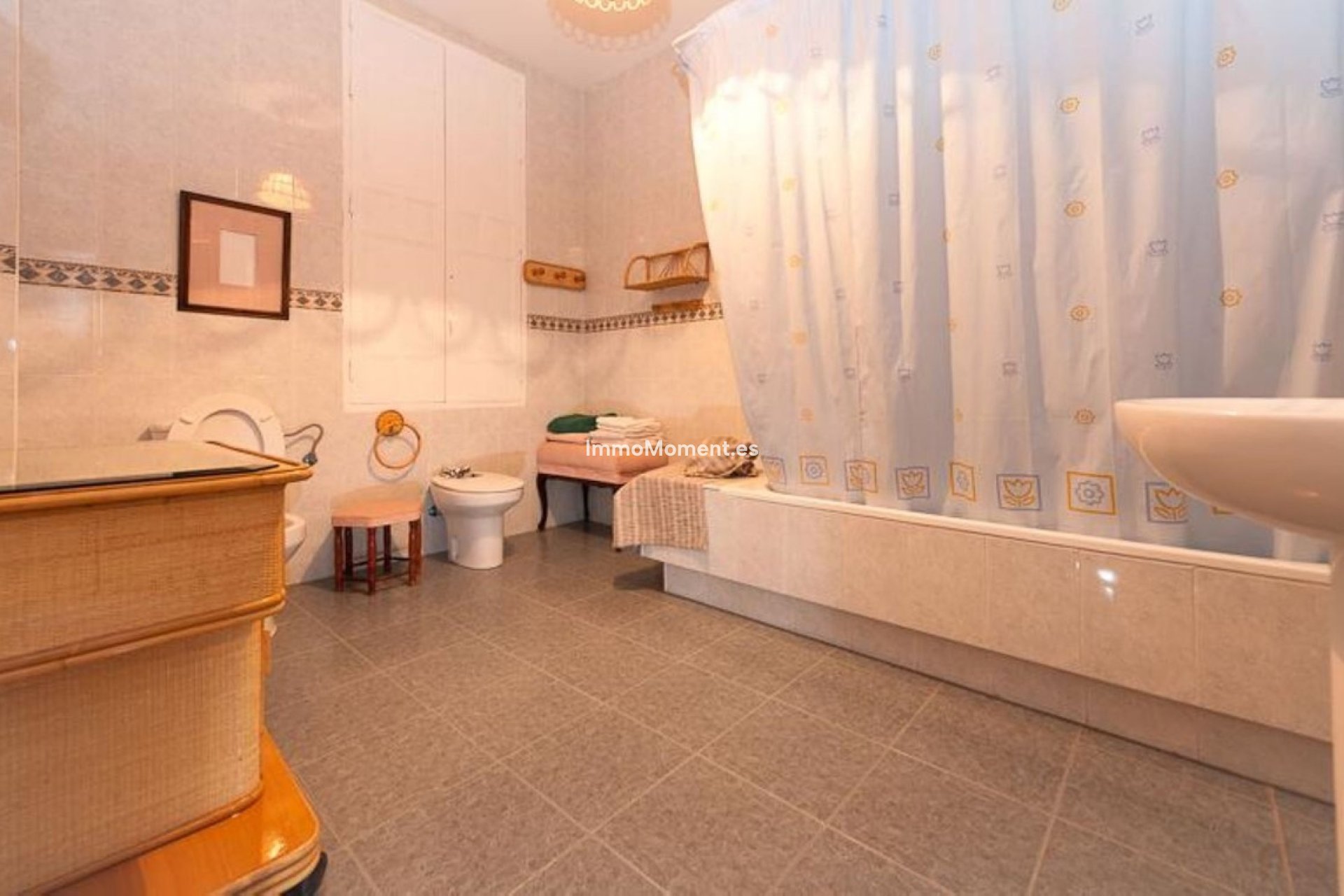 Bestaande woning - Geschakelde woning - Binnenland  - Alora