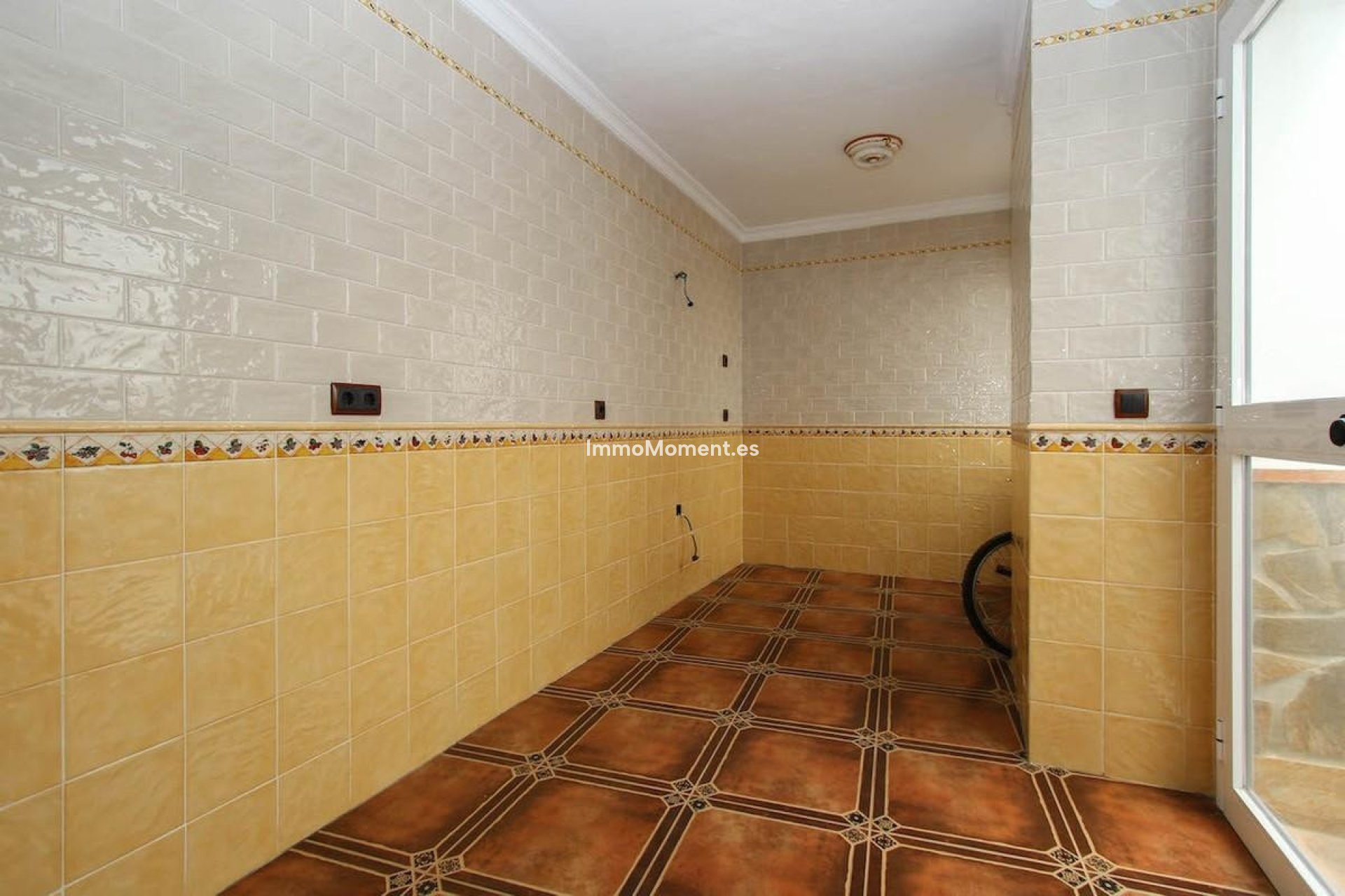 Bestaande woning - Geschakelde woning - Binnenland  - Guaro