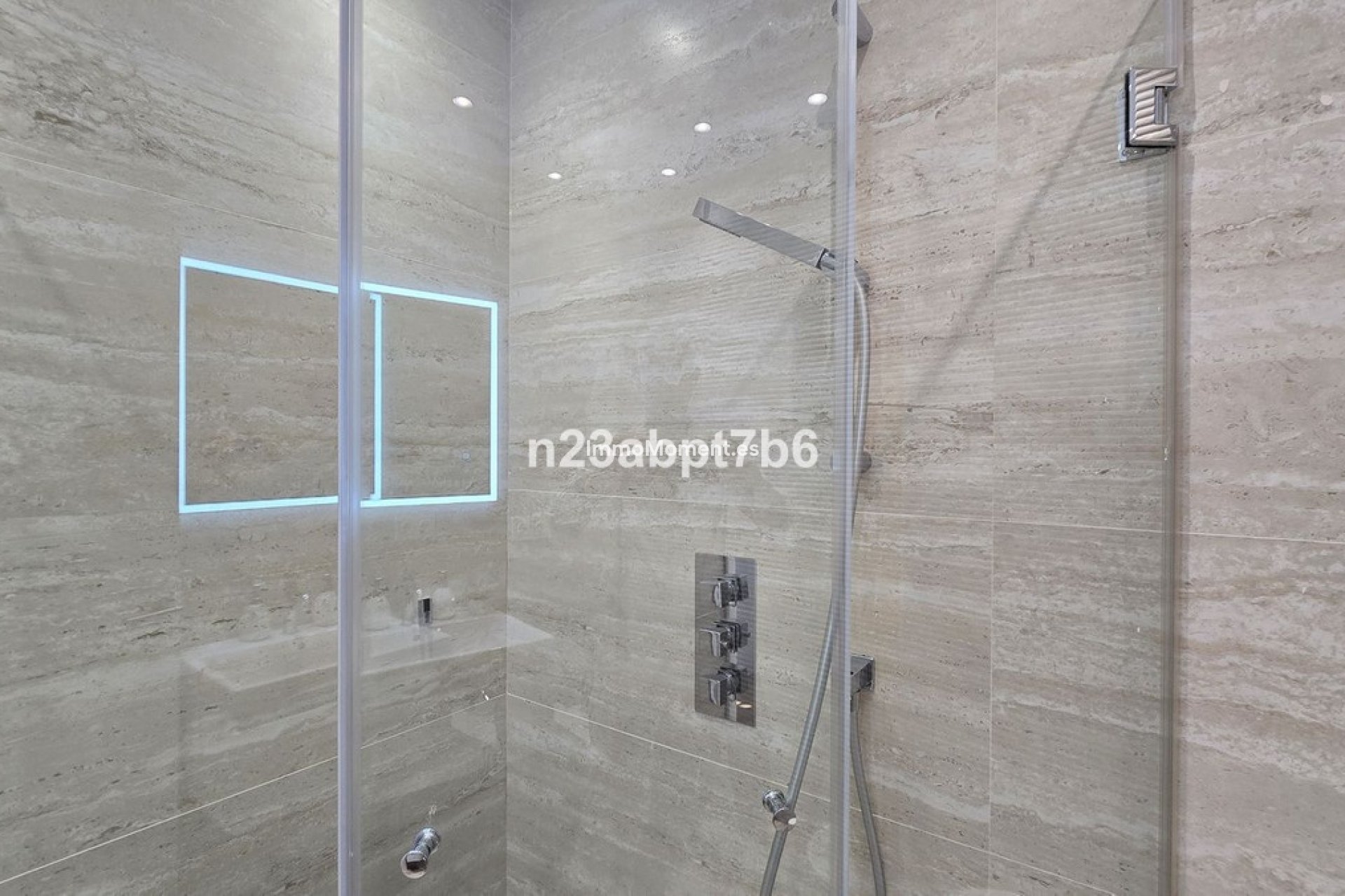 Bestaande woning - Geschakelde woning - Binnenland  - Istán