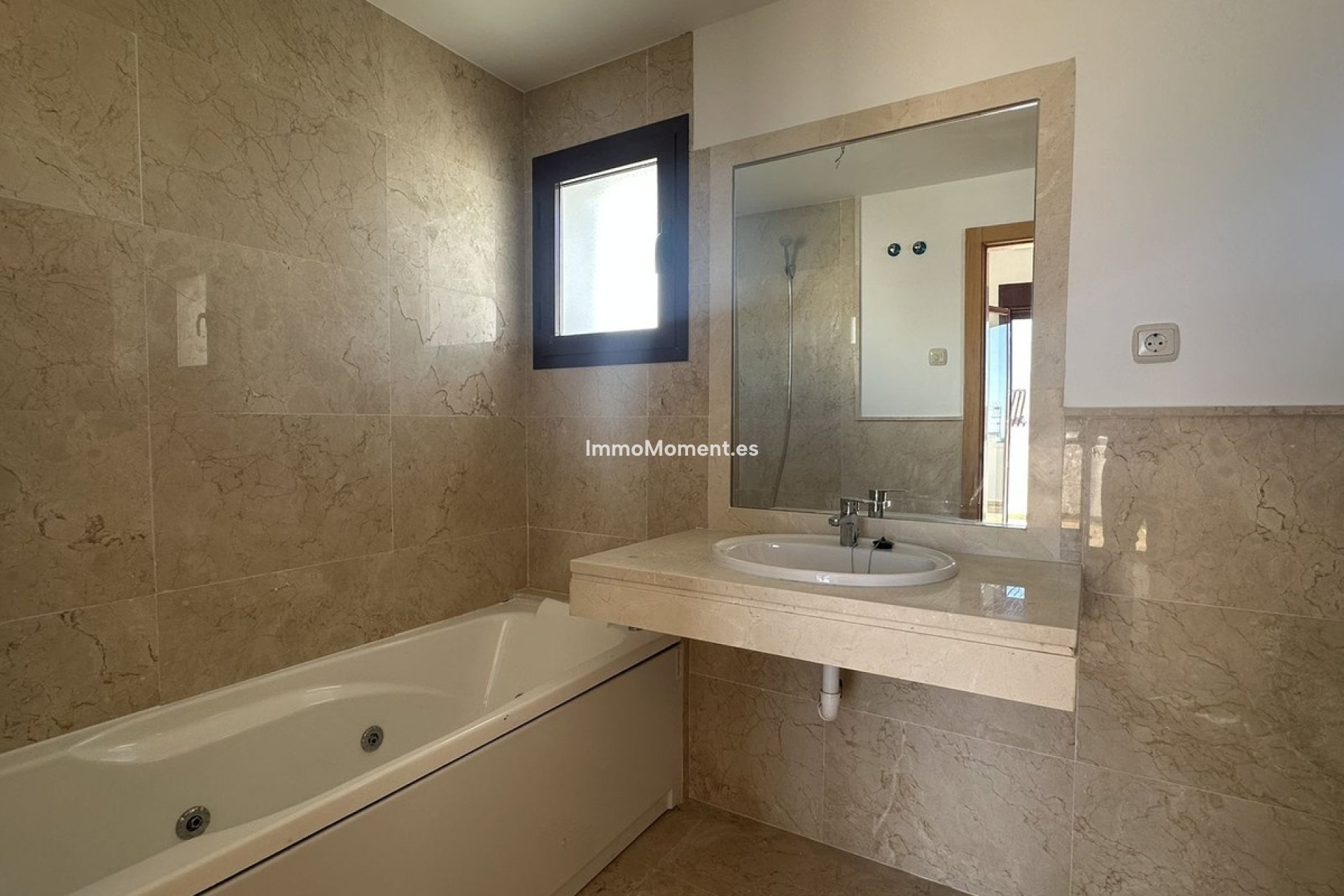 Bestaande woning - Geschakelde woning - Casares - Doña Julia