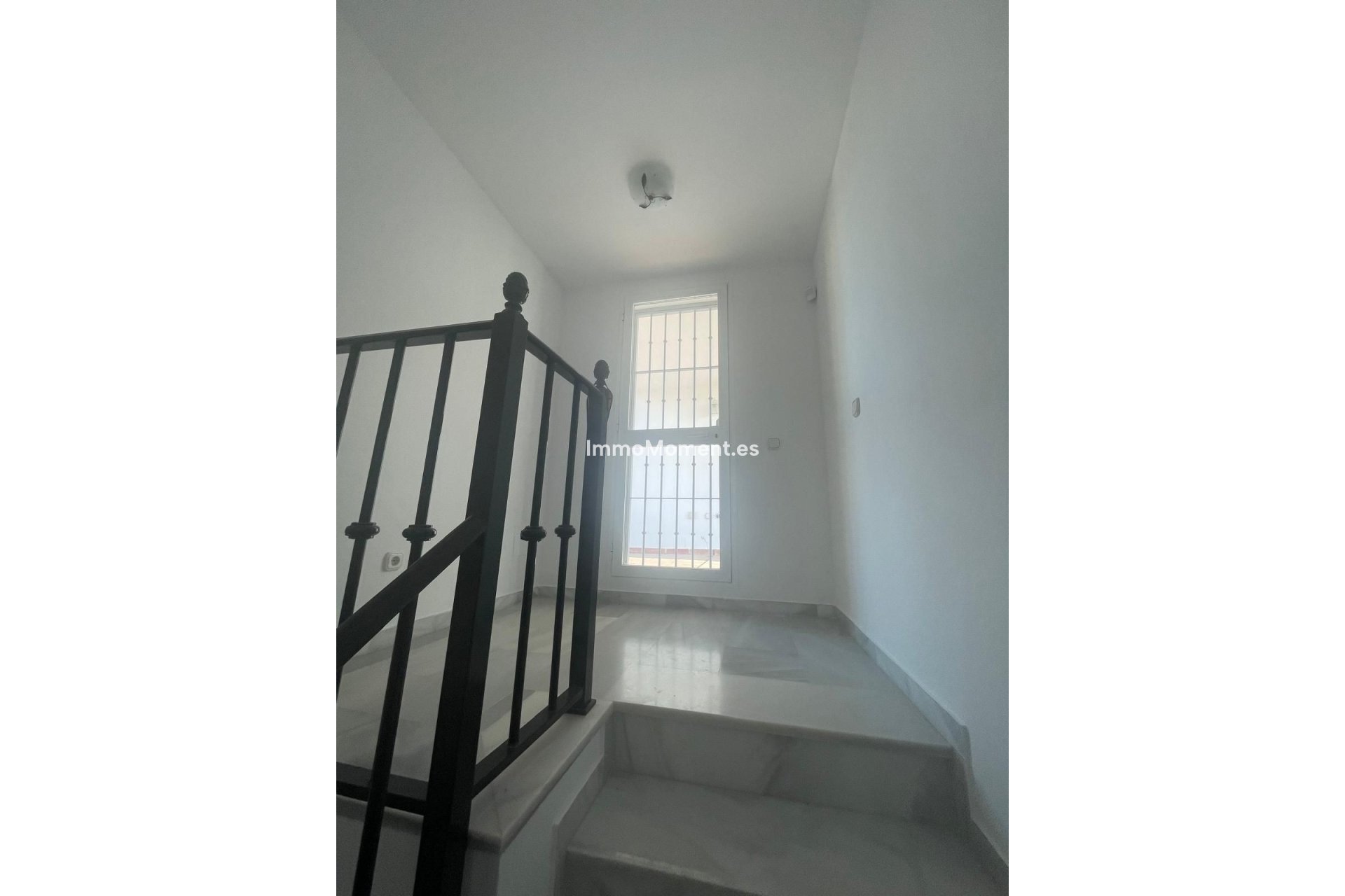 Bestaande woning - Geschakelde woning - Estepona  - Atalaya