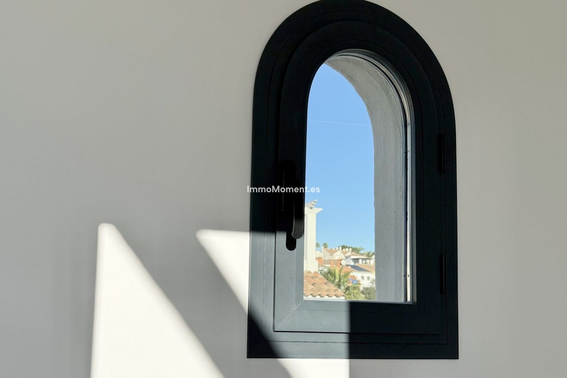 Bestaande woning - Geschakelde woning - Estepona  - Atalaya