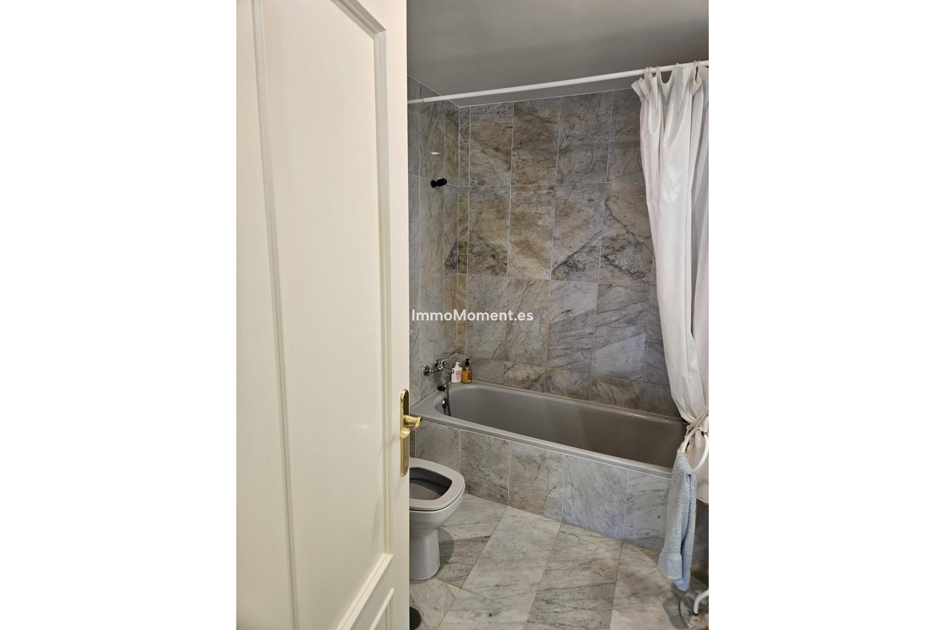 Bestaande woning - Geschakelde woning - Estepona  - Atalaya