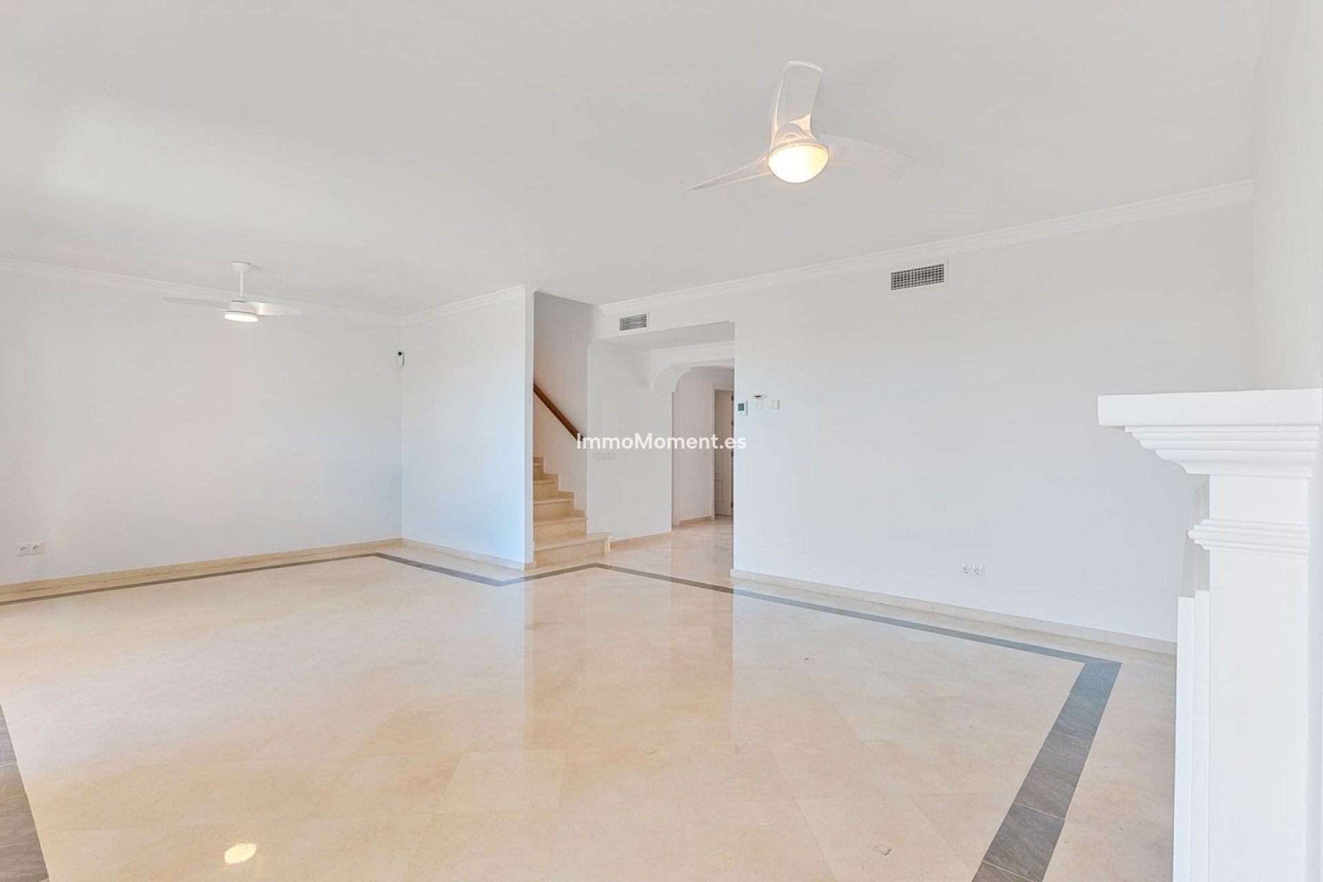 Bestaande woning - Geschakelde woning - Estepona  - Atalaya