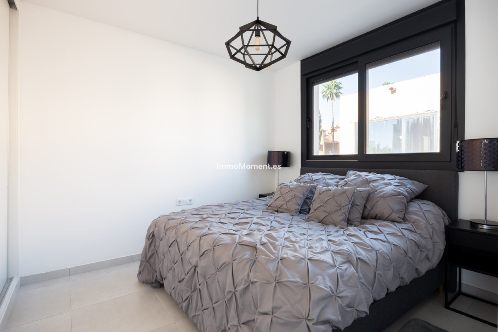 Bestaande woning - Geschakelde woning - Estepona  - Estepona Centro