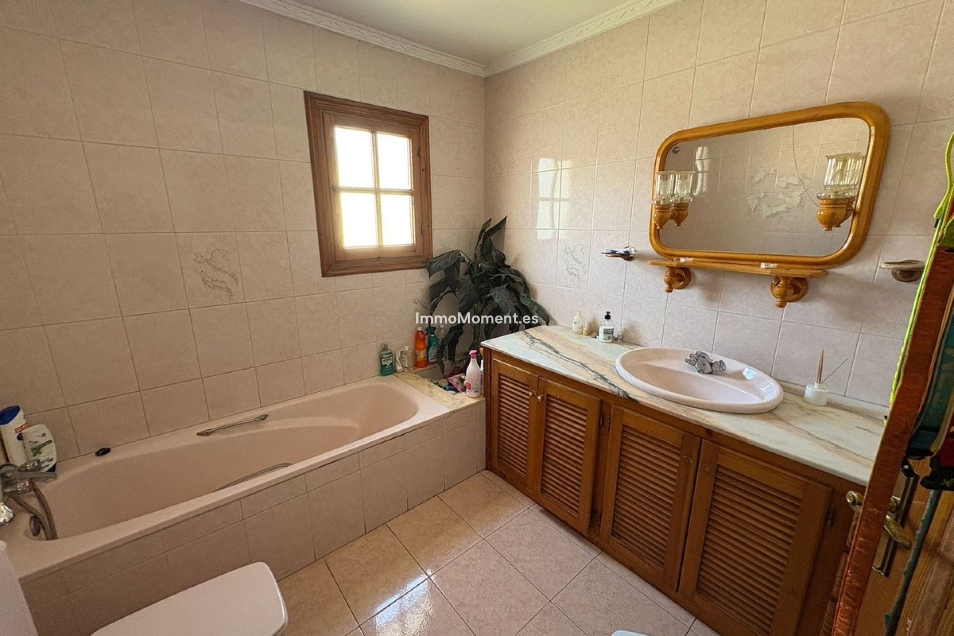 Bestaande woning - Geschakelde woning - Estepona  - Estepona Centro