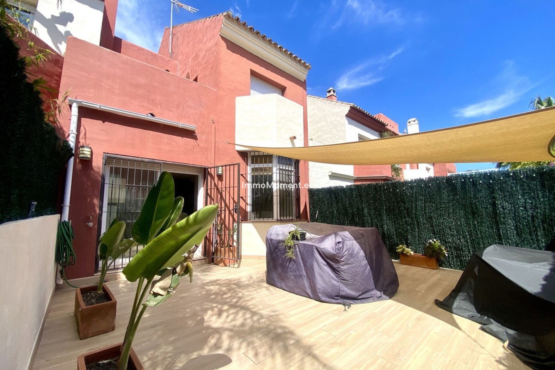 Bestaande woning - Geschakelde woning - Estepona  - Estepona Centro
