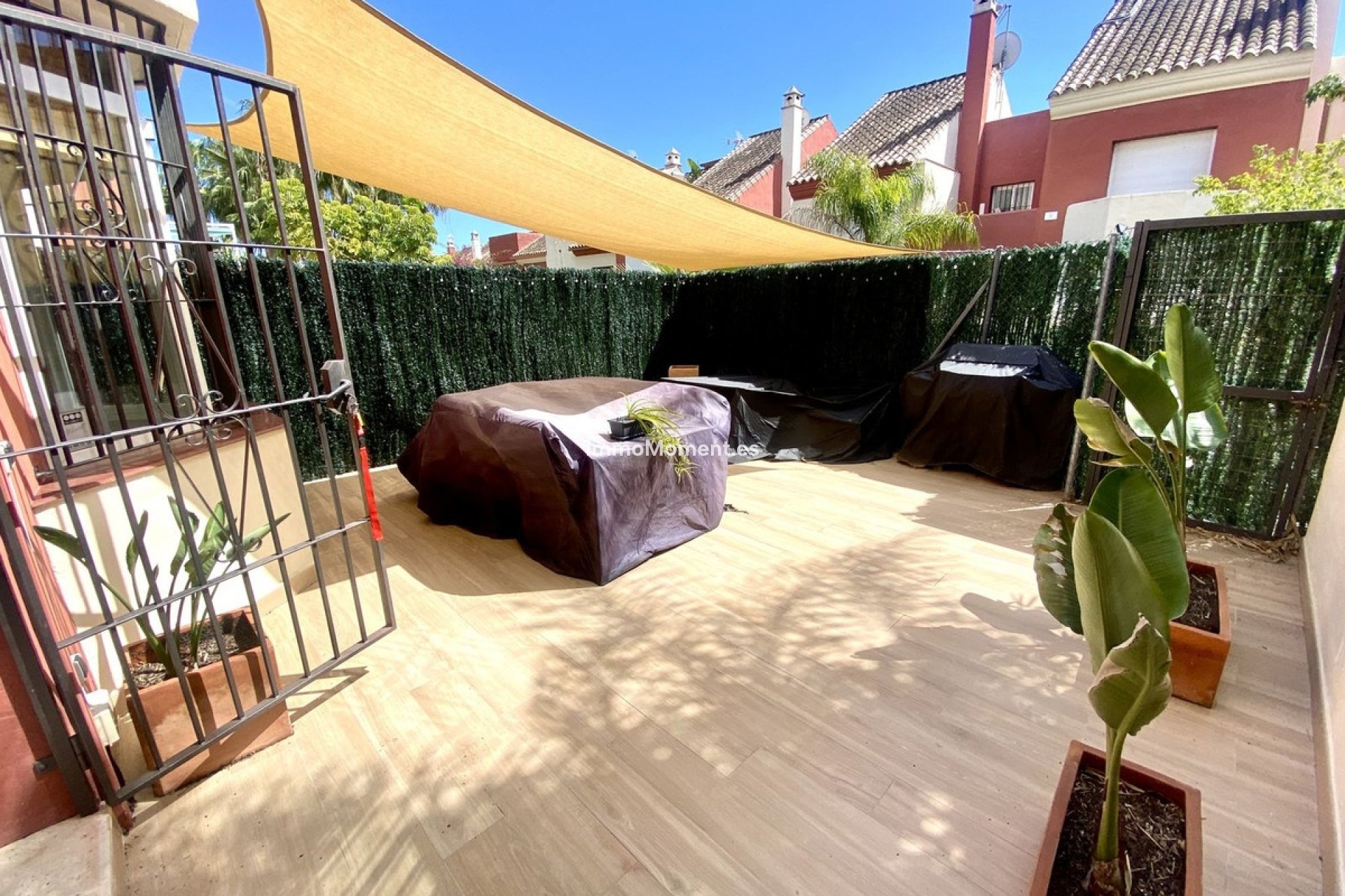 Bestaande woning - Geschakelde woning - Estepona  - Estepona Centro