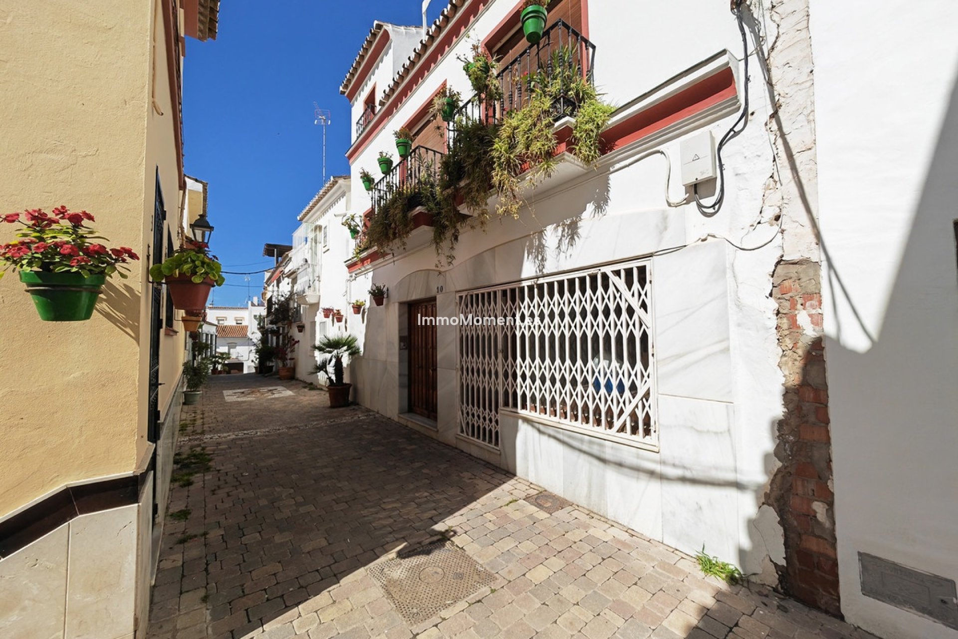 Bestaande woning - Geschakelde woning - Estepona  - Estepona Centro