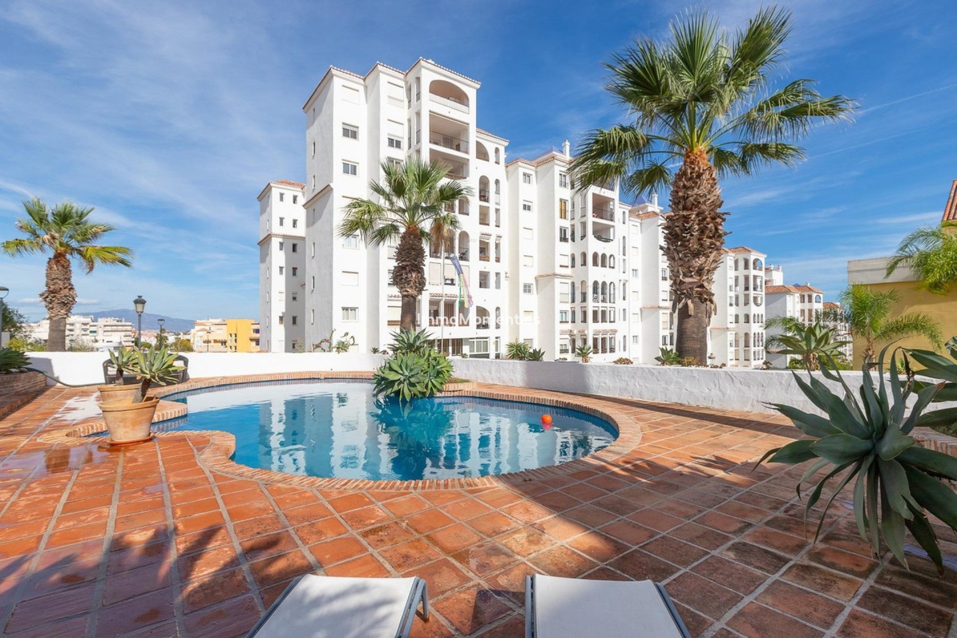 Bestaande woning - Geschakelde woning - Estepona  - Estepona Centro