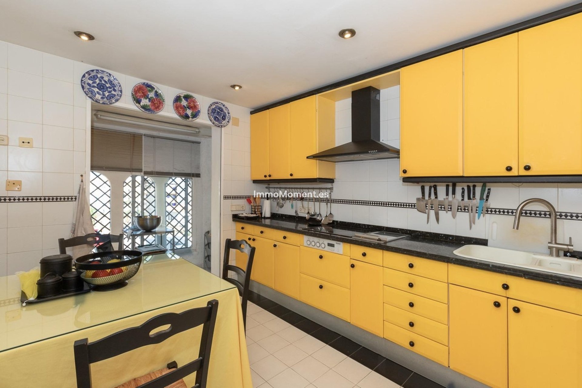 Bestaande woning - Geschakelde woning - Estepona  - Estepona Centro