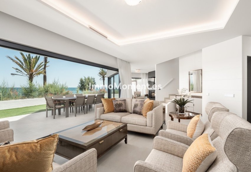 Bestaande woning - Geschakelde woning - Estepona  - Estepona Centro