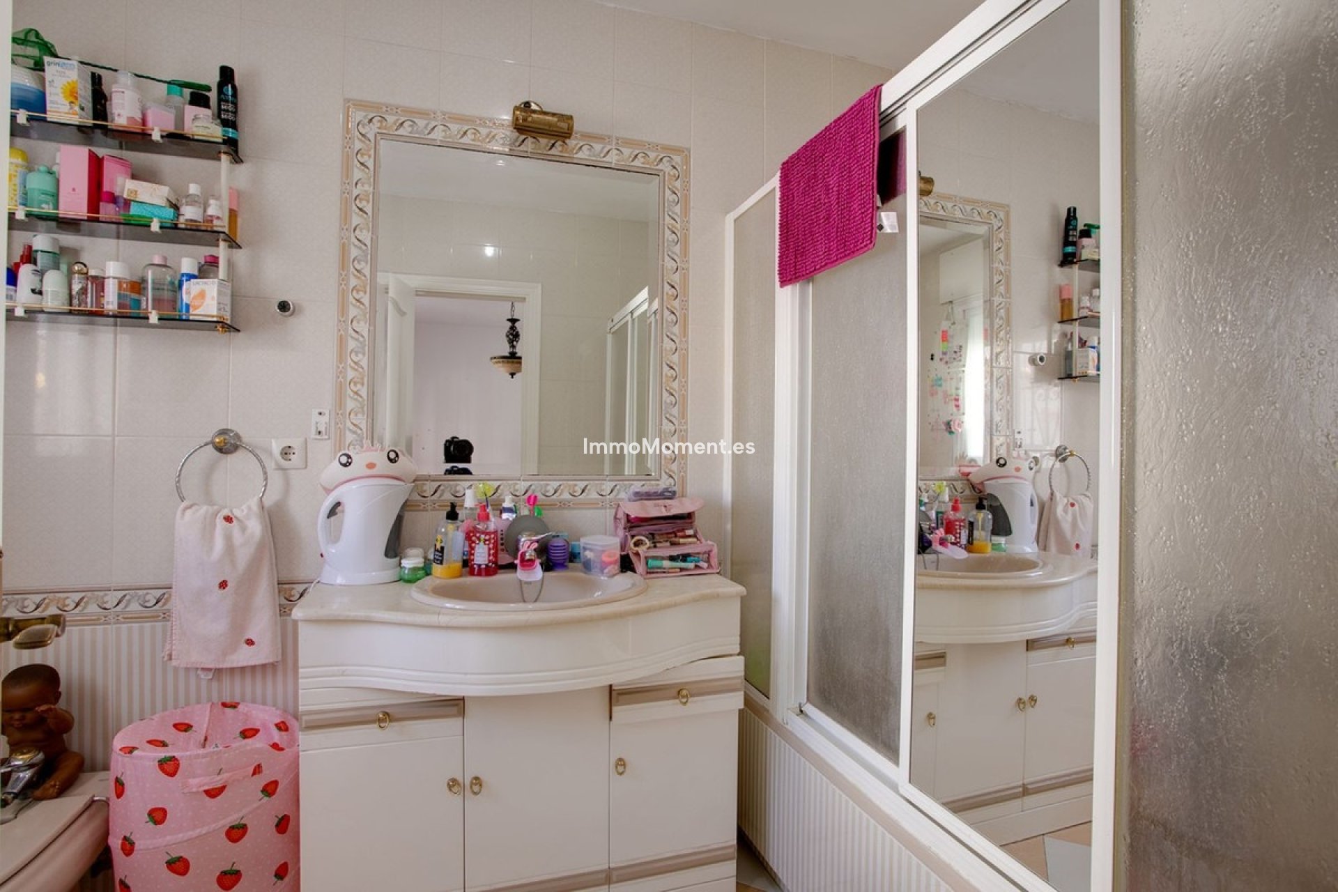 Bestaande woning - Geschakelde woning - Estepona  - Estepona Centro