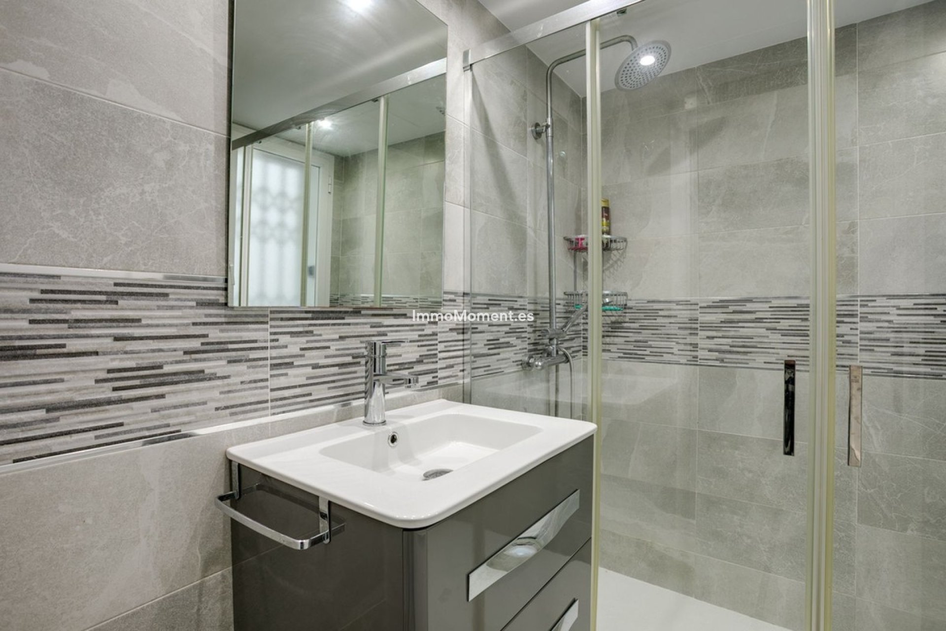 Bestaande woning - Geschakelde woning - Estepona  - Estepona Centro