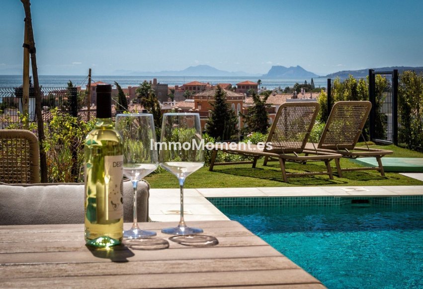 Bestaande woning - Geschakelde woning - Estepona  - Estepona Centro