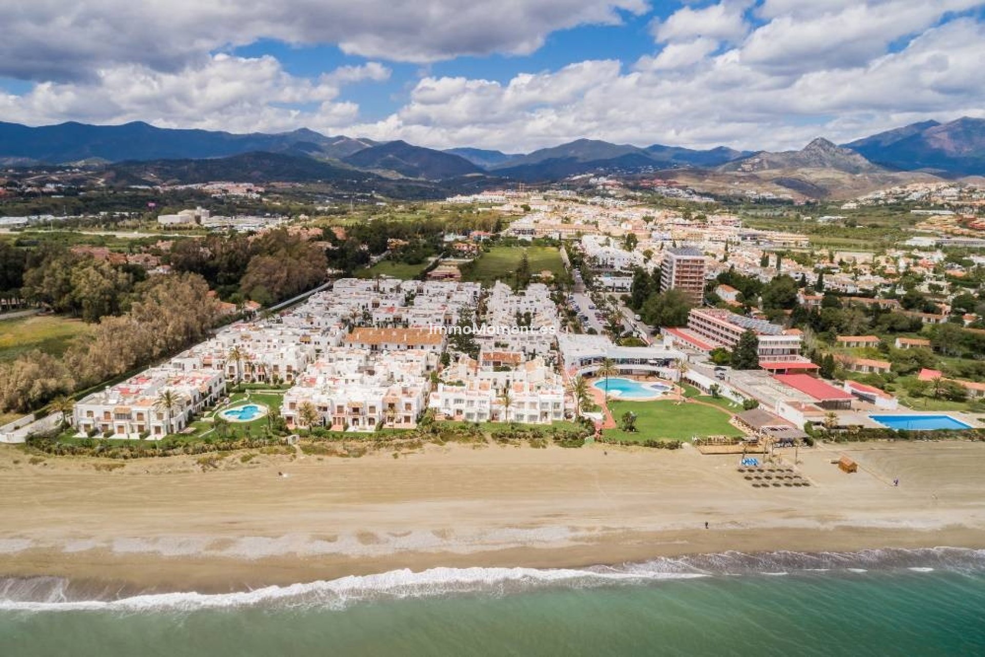 Bestaande woning - Geschakelde woning - Estepona  - Estepona Centro