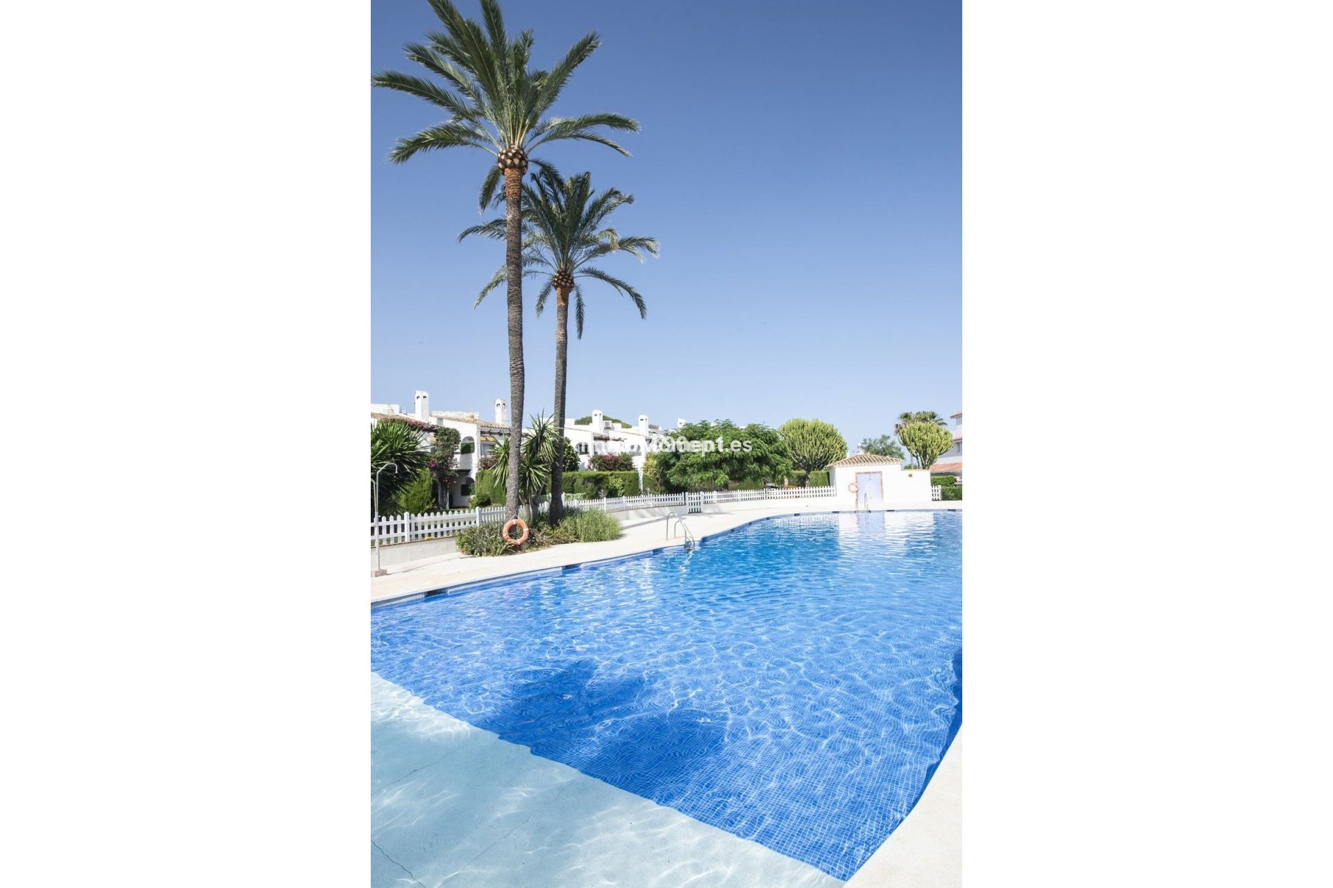 Bestaande woning - Geschakelde woning - Estepona  - Estepona Centro