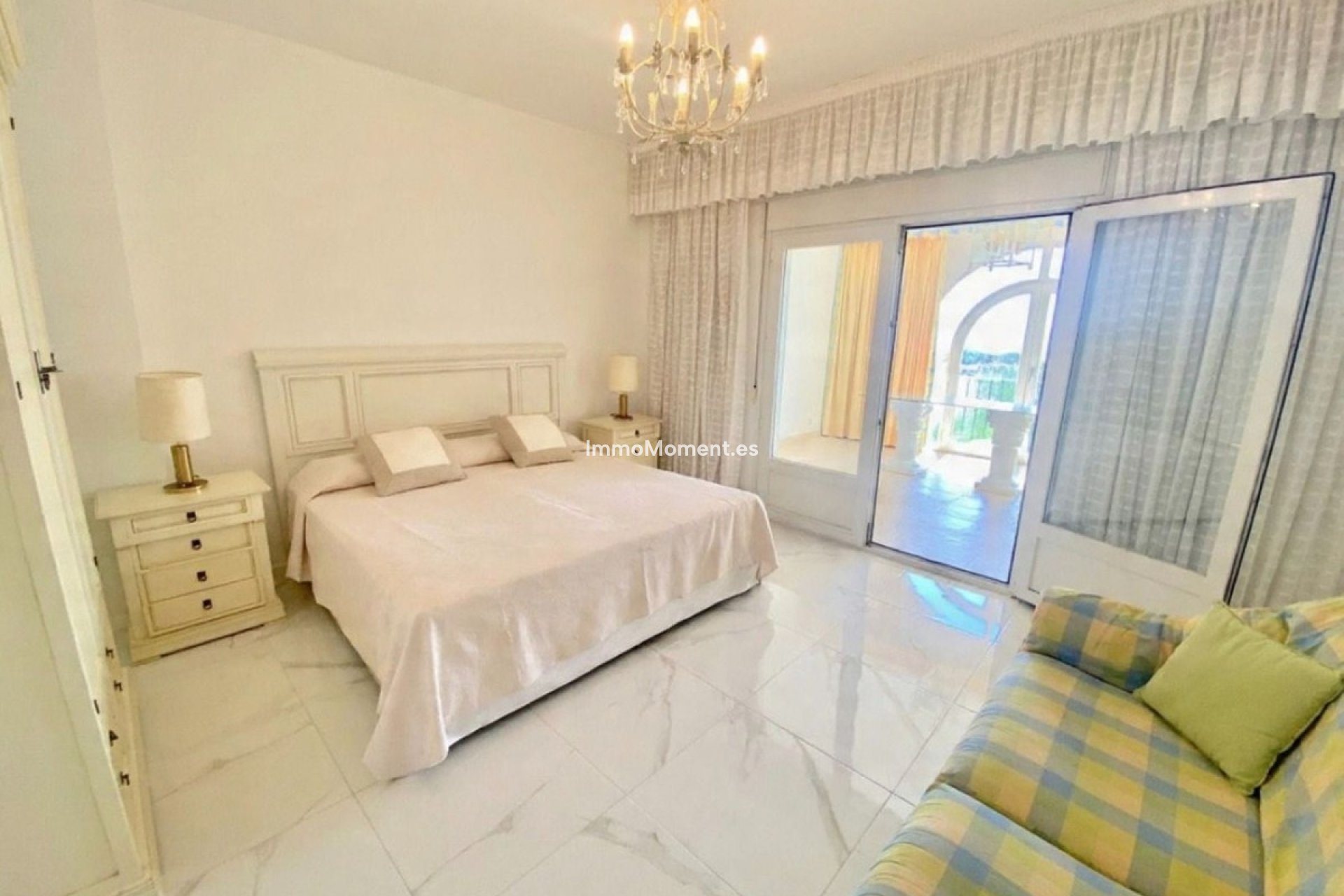 Bestaande woning - Geschakelde woning - Estepona  - Estepona Centro