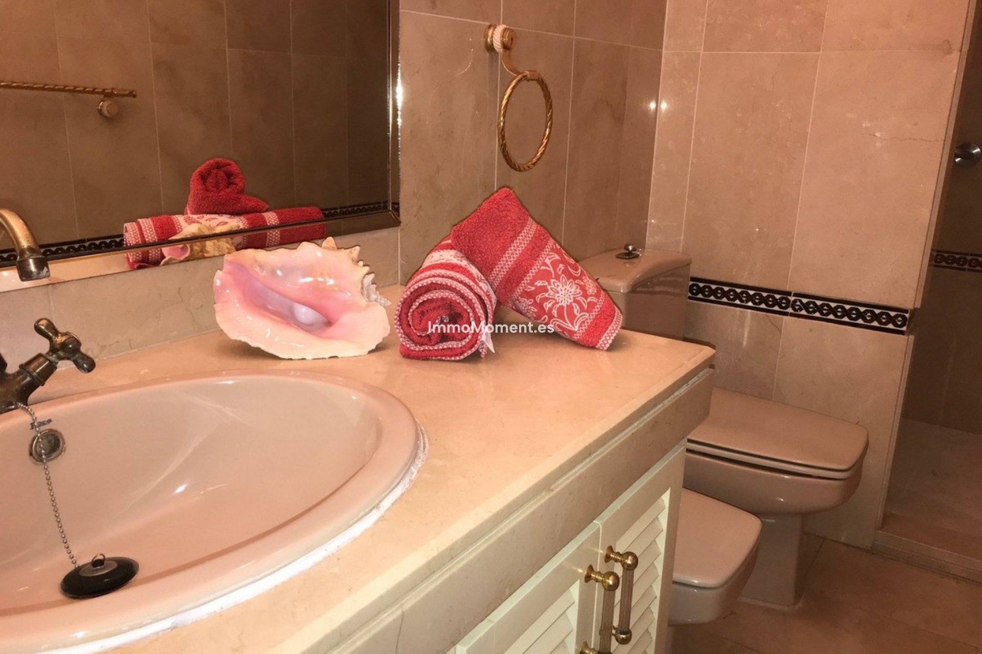 Bestaande woning - Geschakelde woning - Estepona  - Estepona Centro