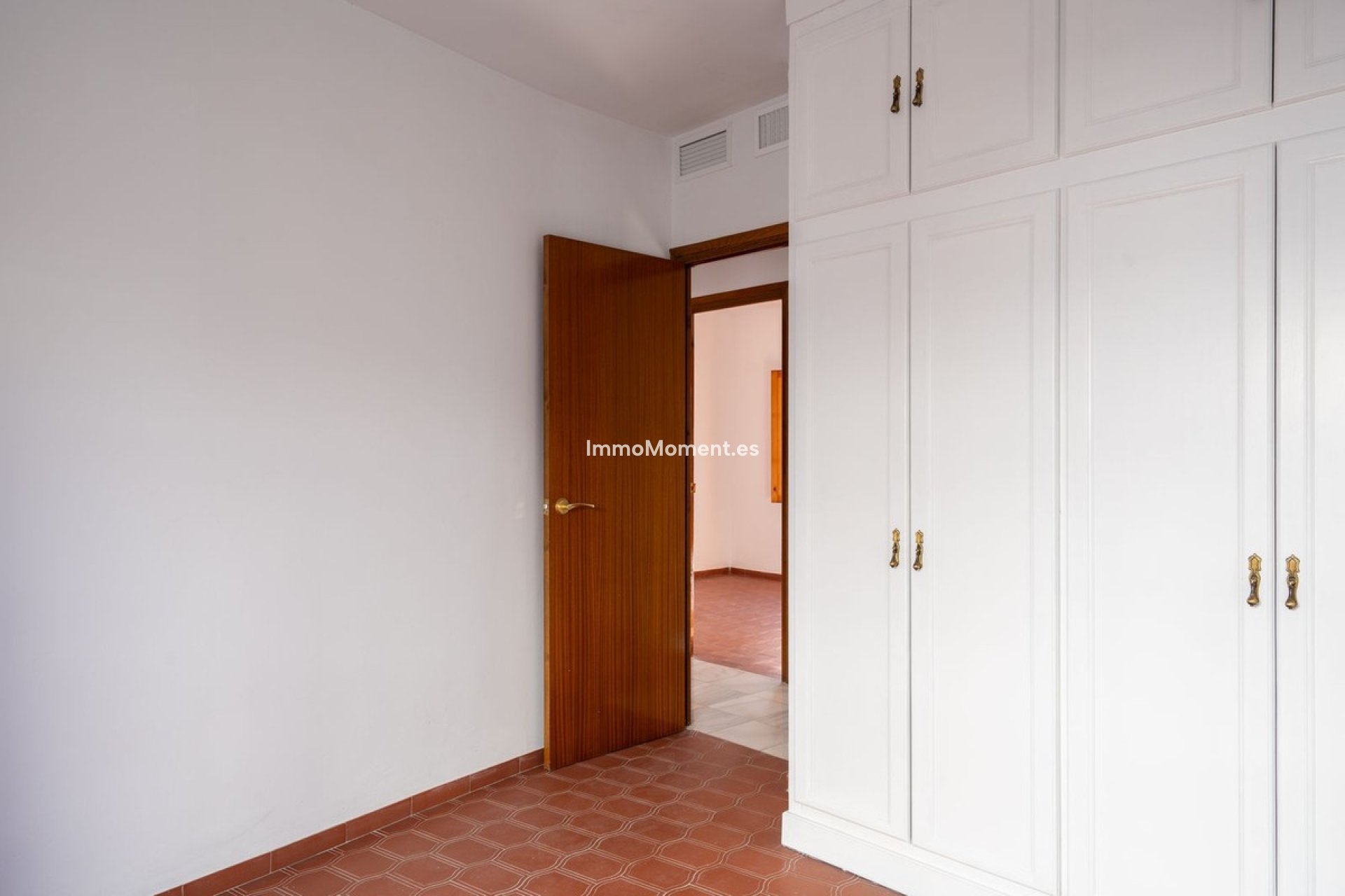 Bestaande woning - Geschakelde woning - Estepona  - Estepona Centro