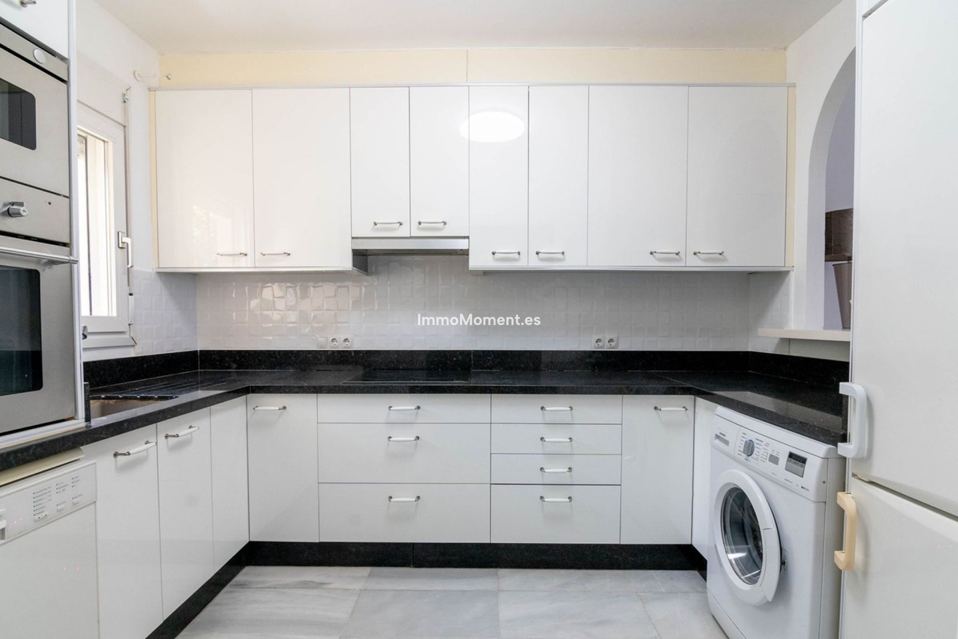 Bestaande woning - Geschakelde woning - Estepona  - Estepona Centro