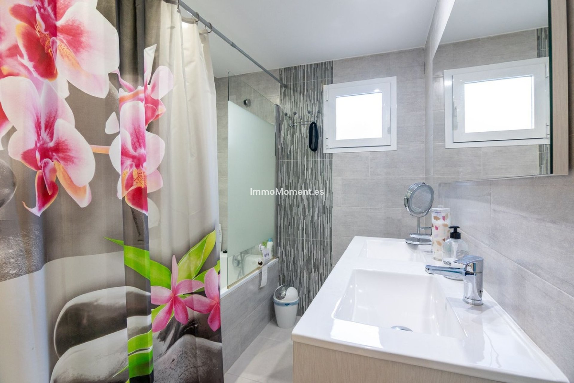 Bestaande woning - Geschakelde woning - Estepona  - Estepona Centro