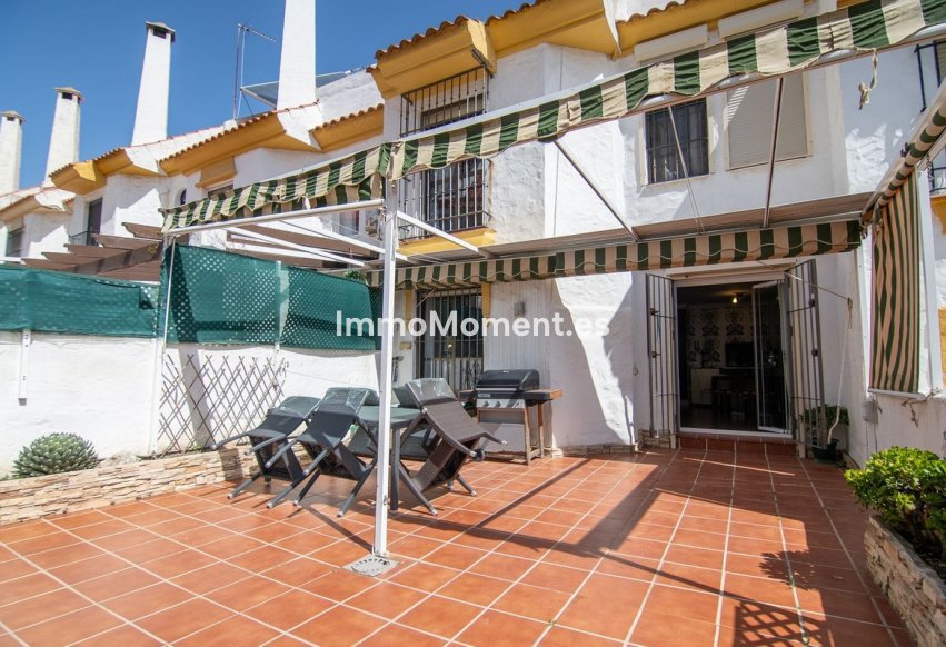 Bestaande woning - Geschakelde woning - Estepona  - Estepona Centro