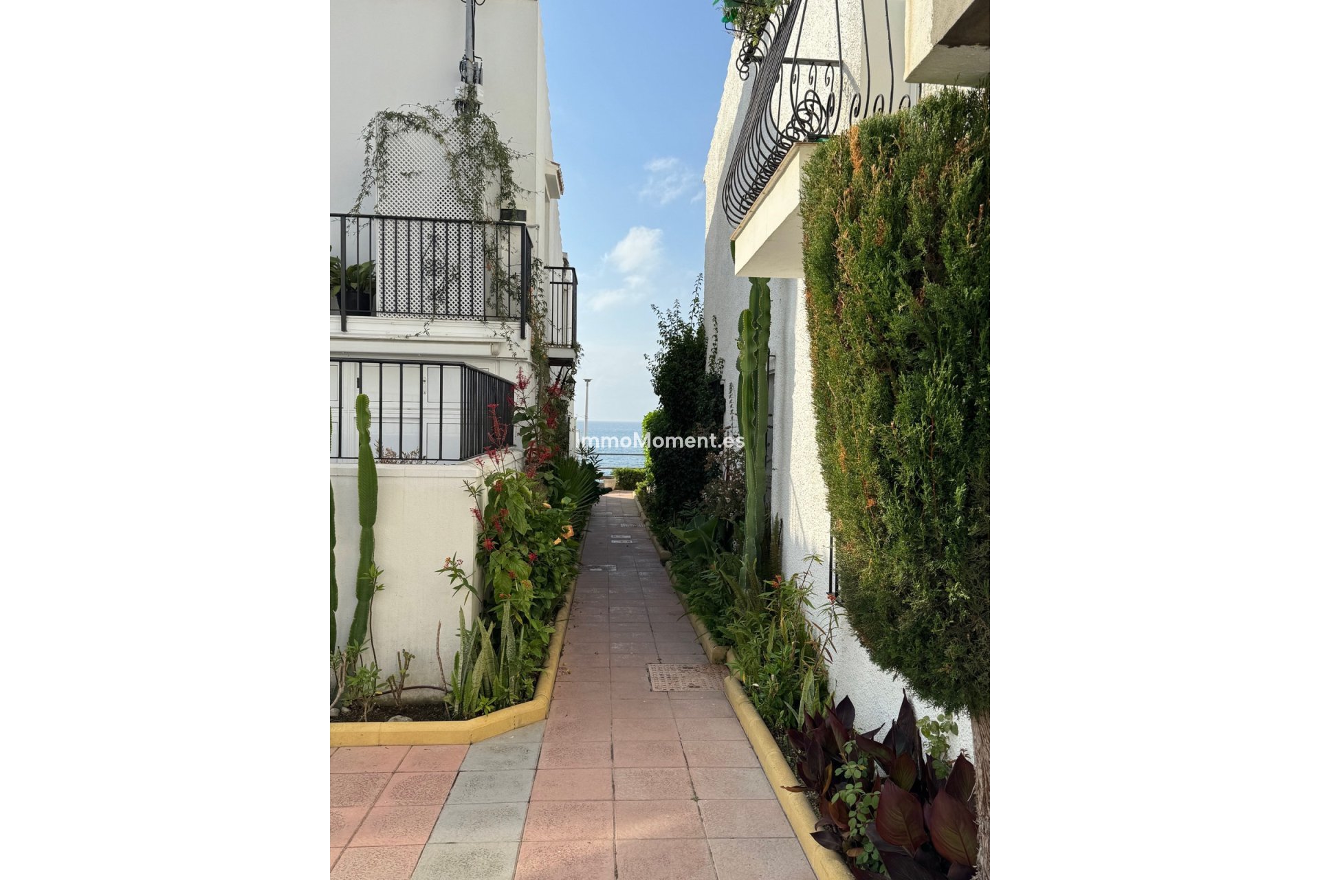 Bestaande woning - Geschakelde woning - Estepona  - Estepona Centro