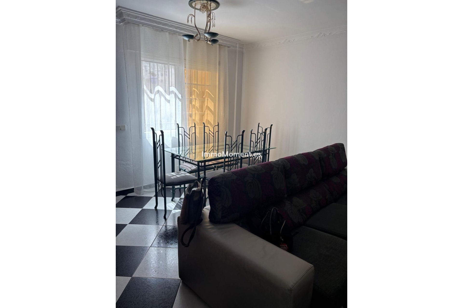 Bestaande woning - Geschakelde woning - Estepona  - Estepona Centro