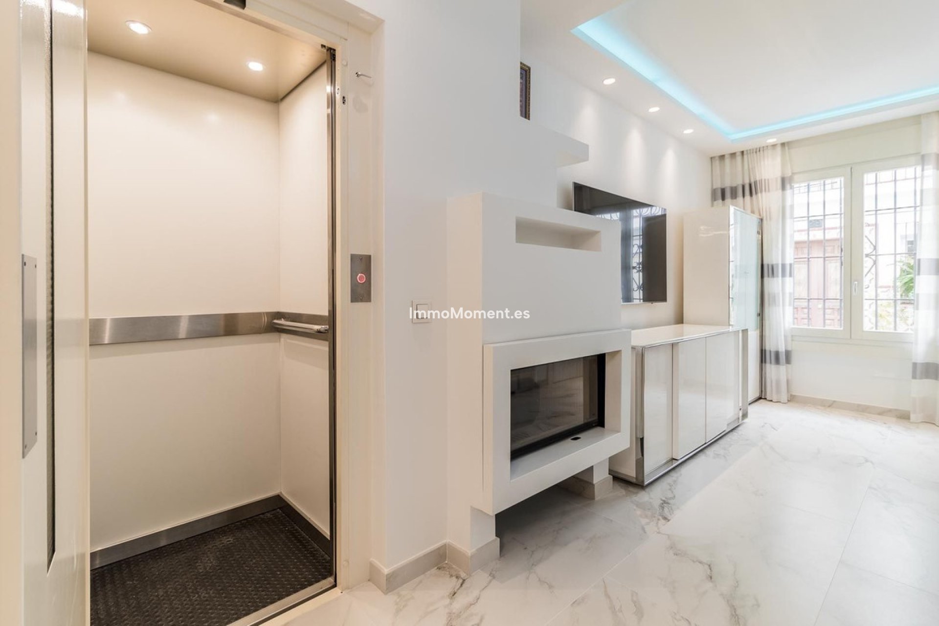 Bestaande woning - Geschakelde woning - Estepona  - Estepona Centro