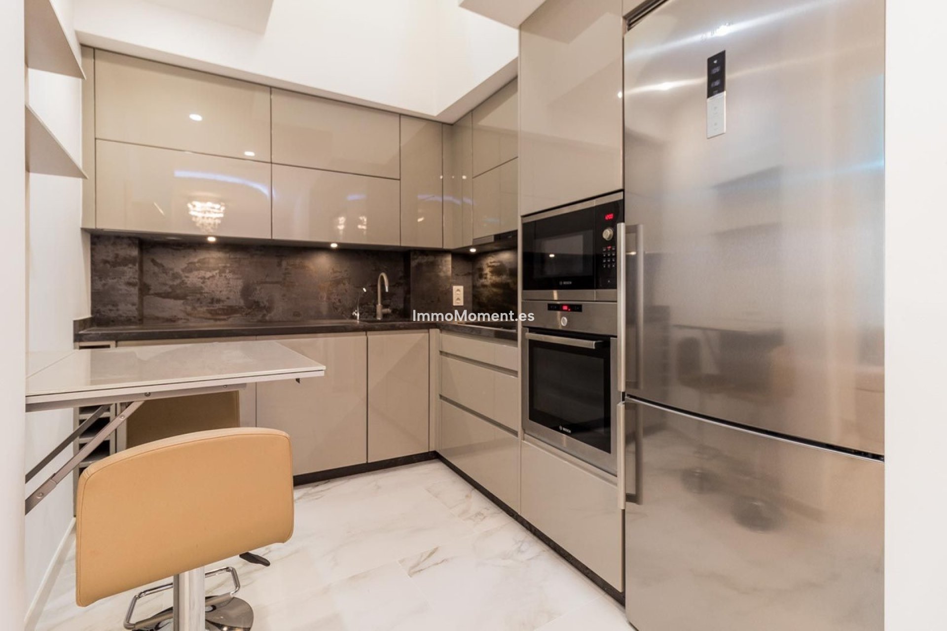 Bestaande woning - Geschakelde woning - Estepona  - Estepona Centro