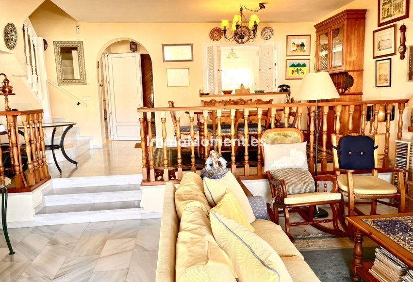 Bestaande woning - Geschakelde woning - Estepona  - Estepona Centro