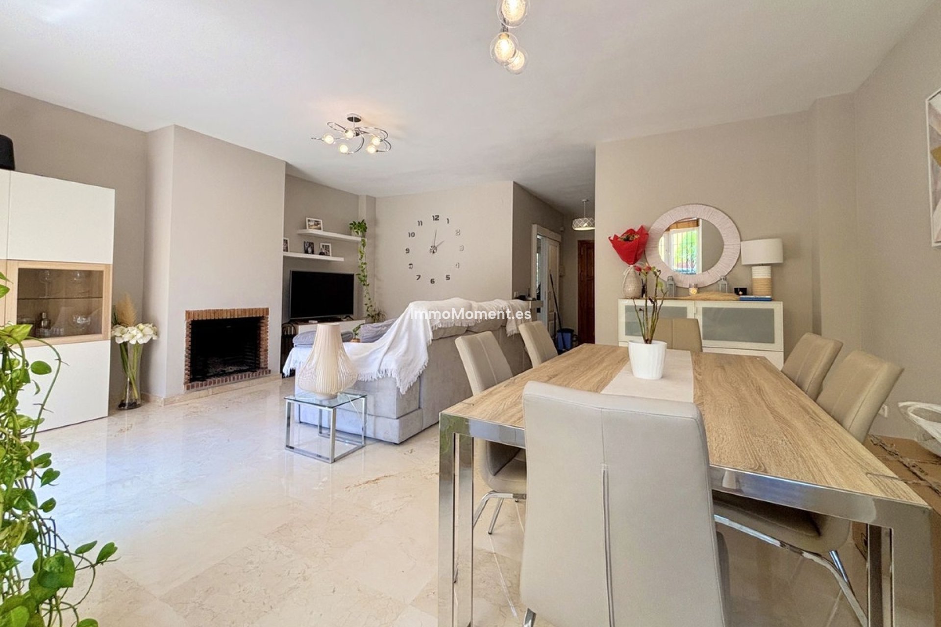 Bestaande woning - Geschakelde woning - Estepona  - Estepona Centro