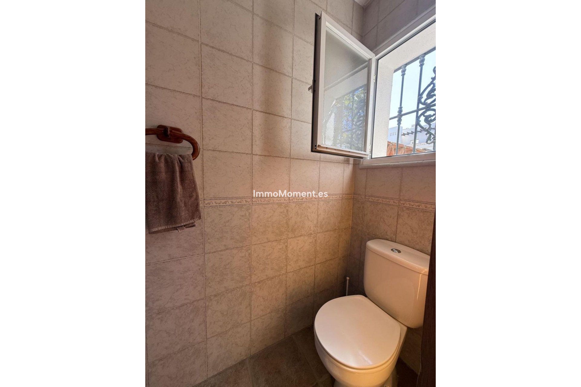 Bestaande woning - Geschakelde woning - Estepona  - Estepona Centro