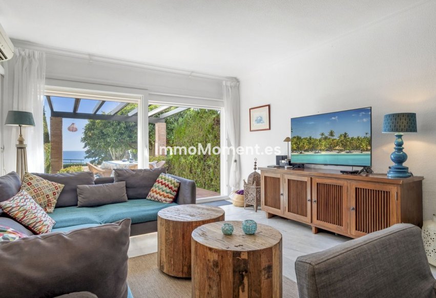 Bestaande woning - Geschakelde woning - Estepona  - Estepona Centro