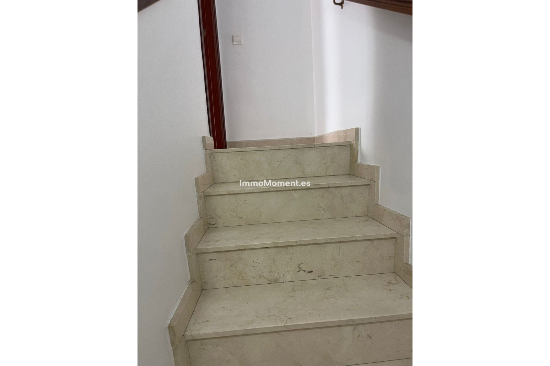 Bestaande woning - Geschakelde woning - Estepona  - Estepona Centro