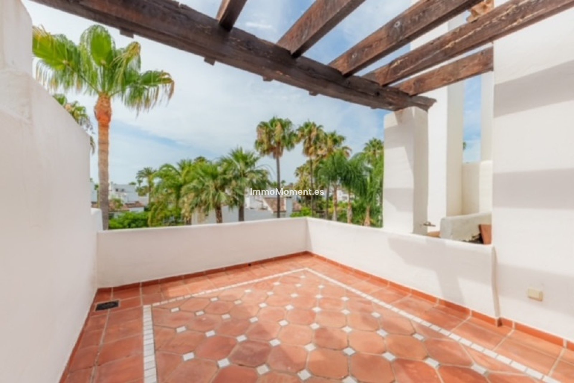 Bestaande woning - Geschakelde woning - Estepona  - Estepona Centro