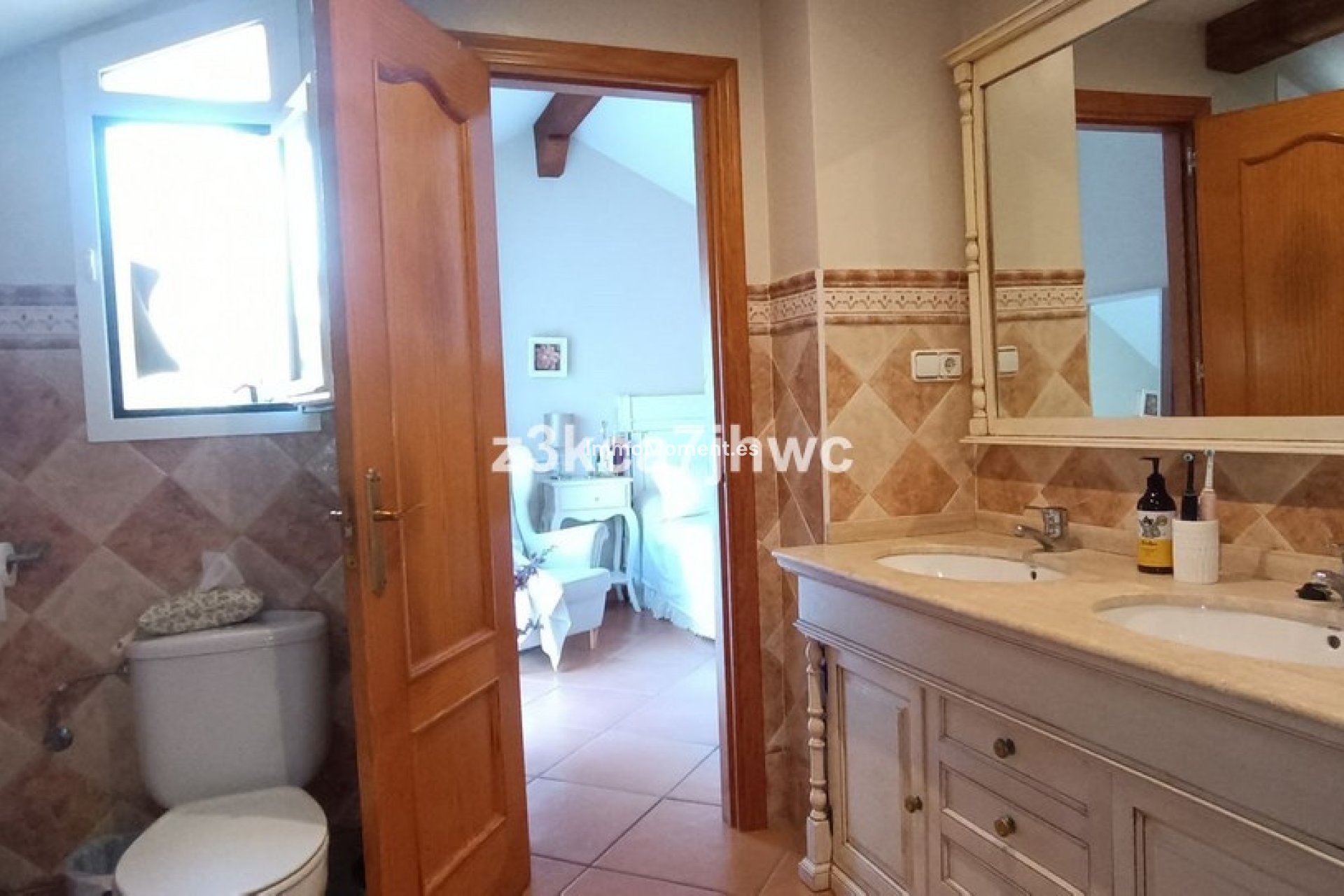 Bestaande woning - Geschakelde woning - Estepona  - Estepona Centro