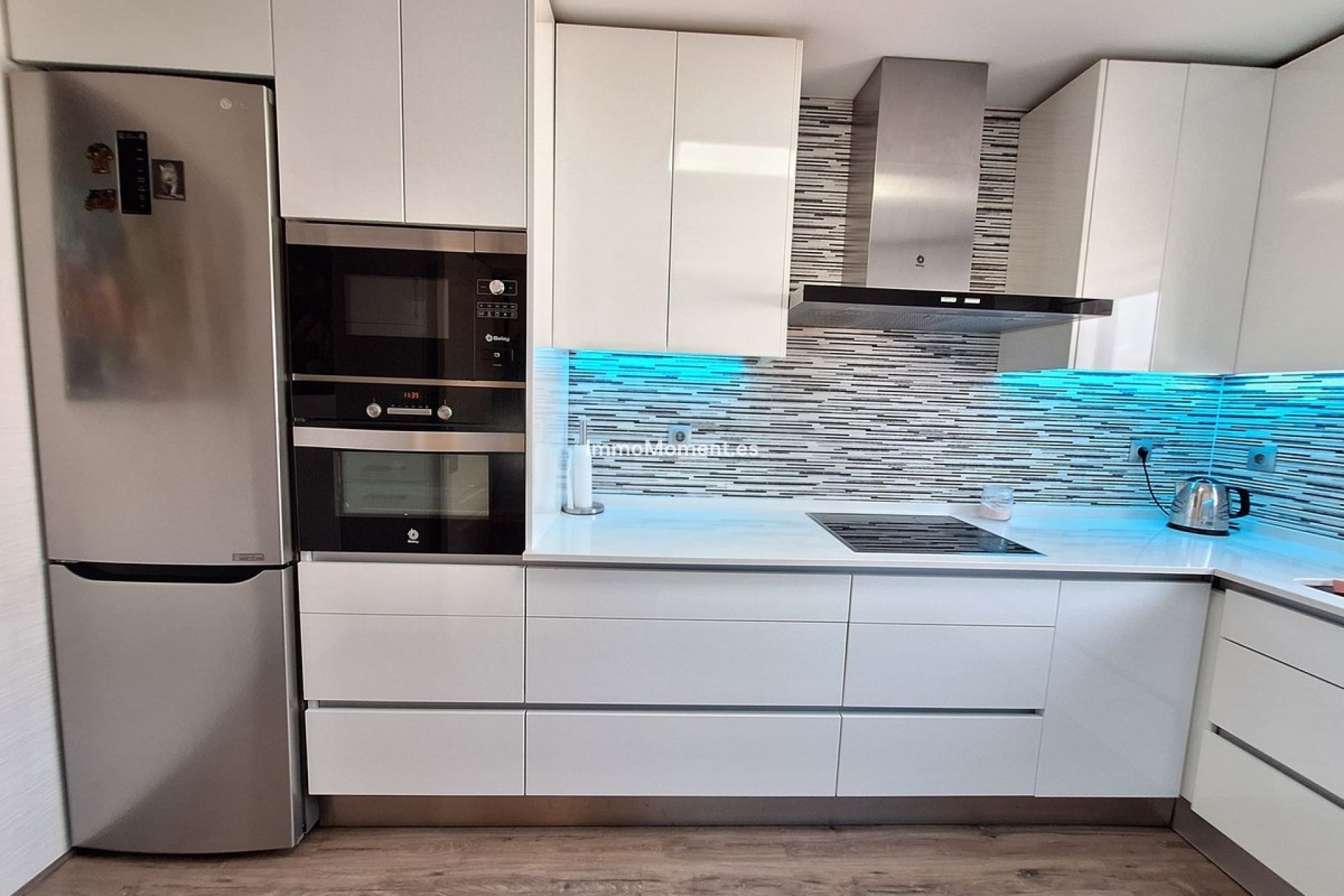 Bestaande woning - Geschakelde woning - Estepona  - Estepona Centro