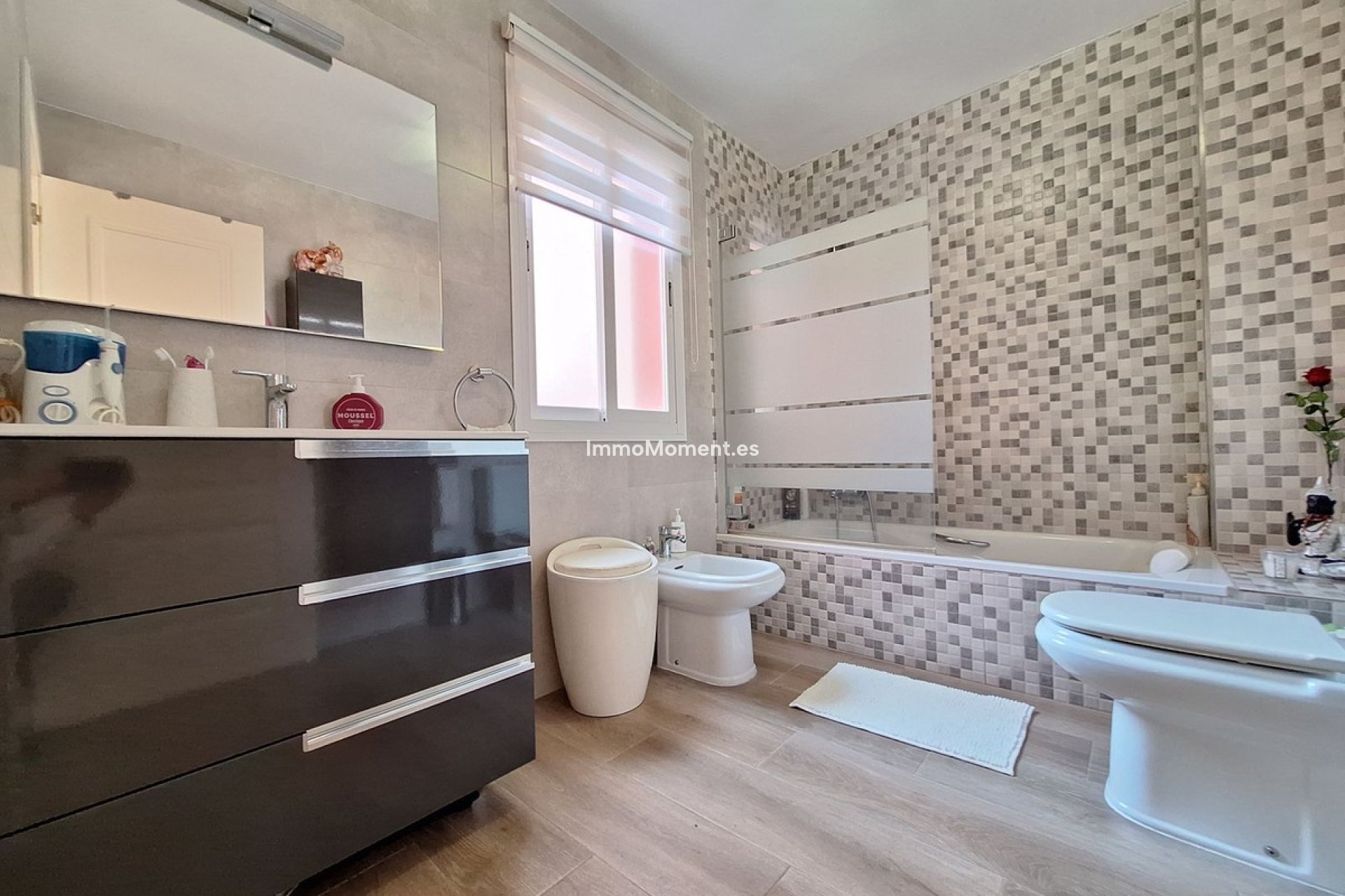 Bestaande woning - Geschakelde woning - Estepona  - Estepona Centro