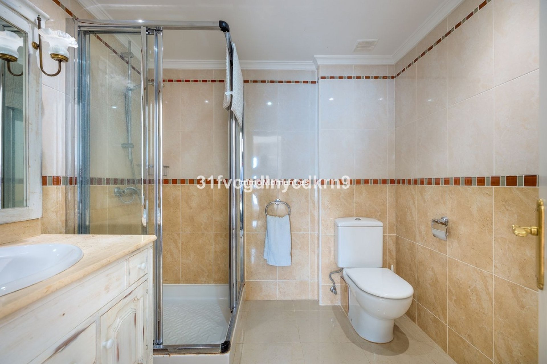 Bestaande woning - Geschakelde woning - Estepona  - Estepona Centro