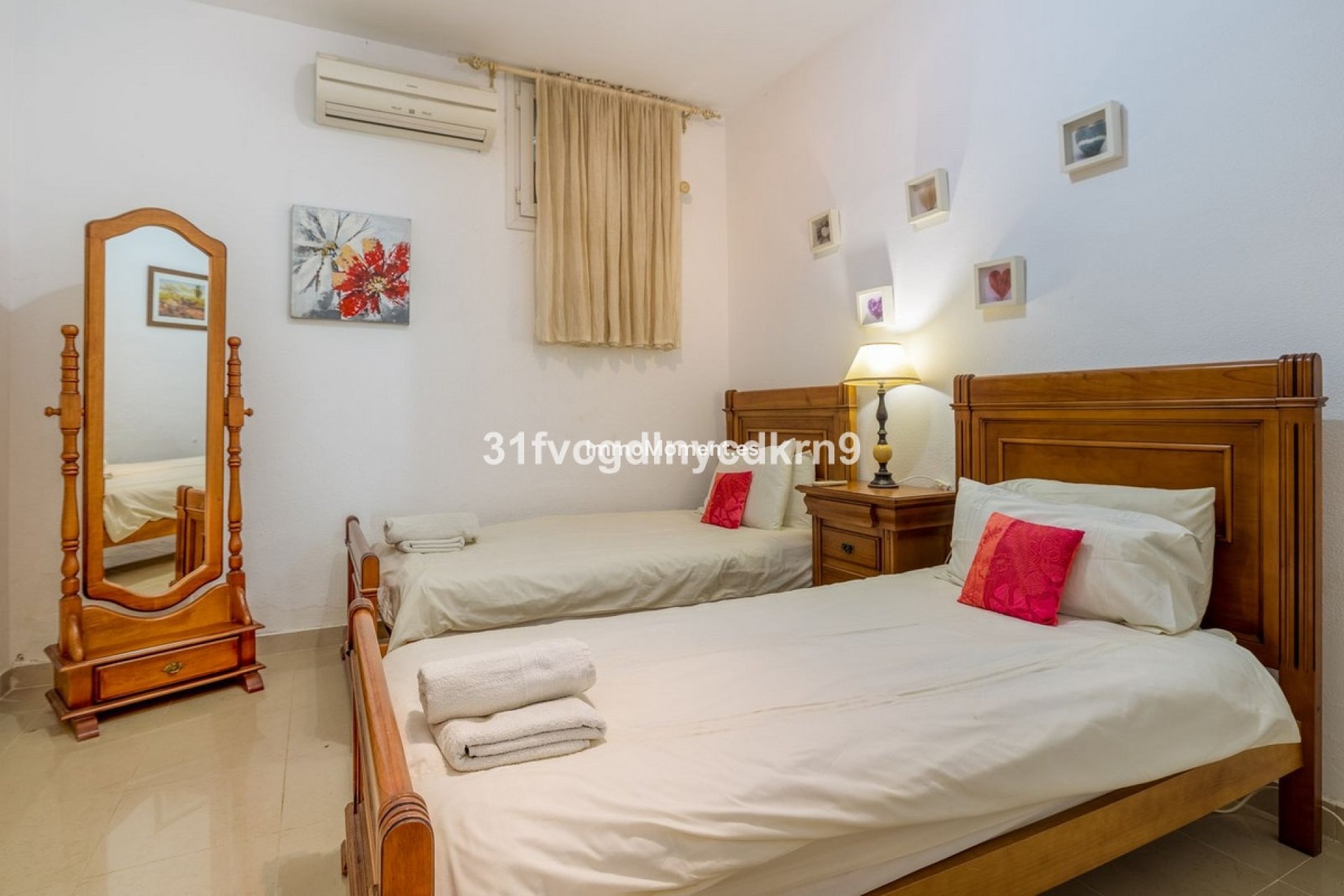 Bestaande woning - Geschakelde woning - Estepona  - Estepona Centro