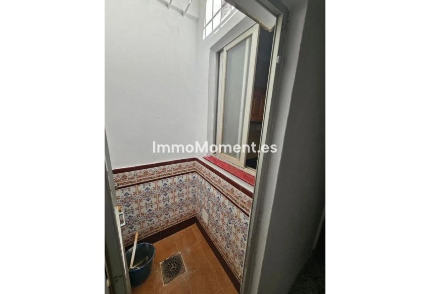 Bestaande woning - Geschakelde woning - Estepona  - Estepona Centro