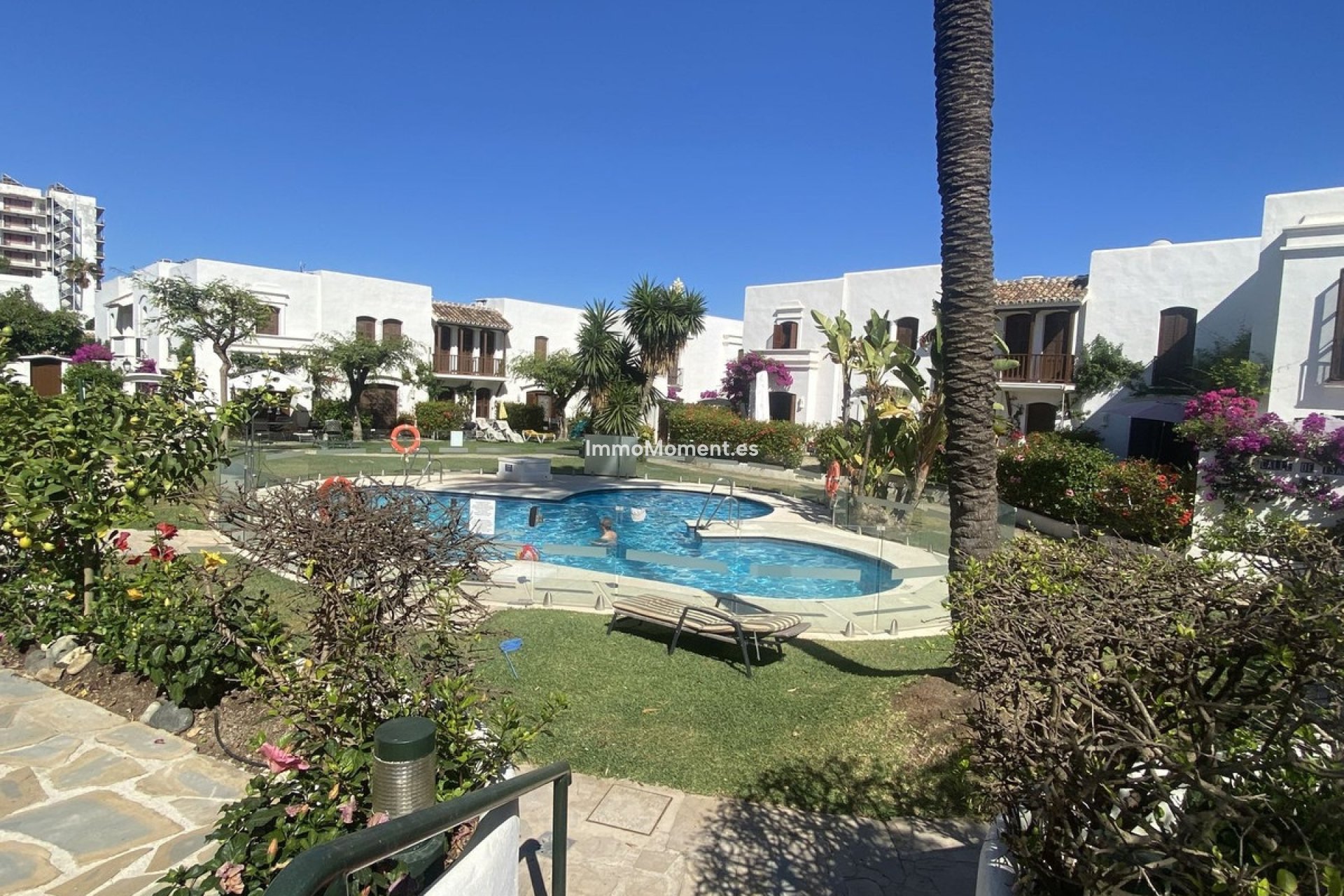 Bestaande woning - Geschakelde woning - Estepona  - Estepona Centro