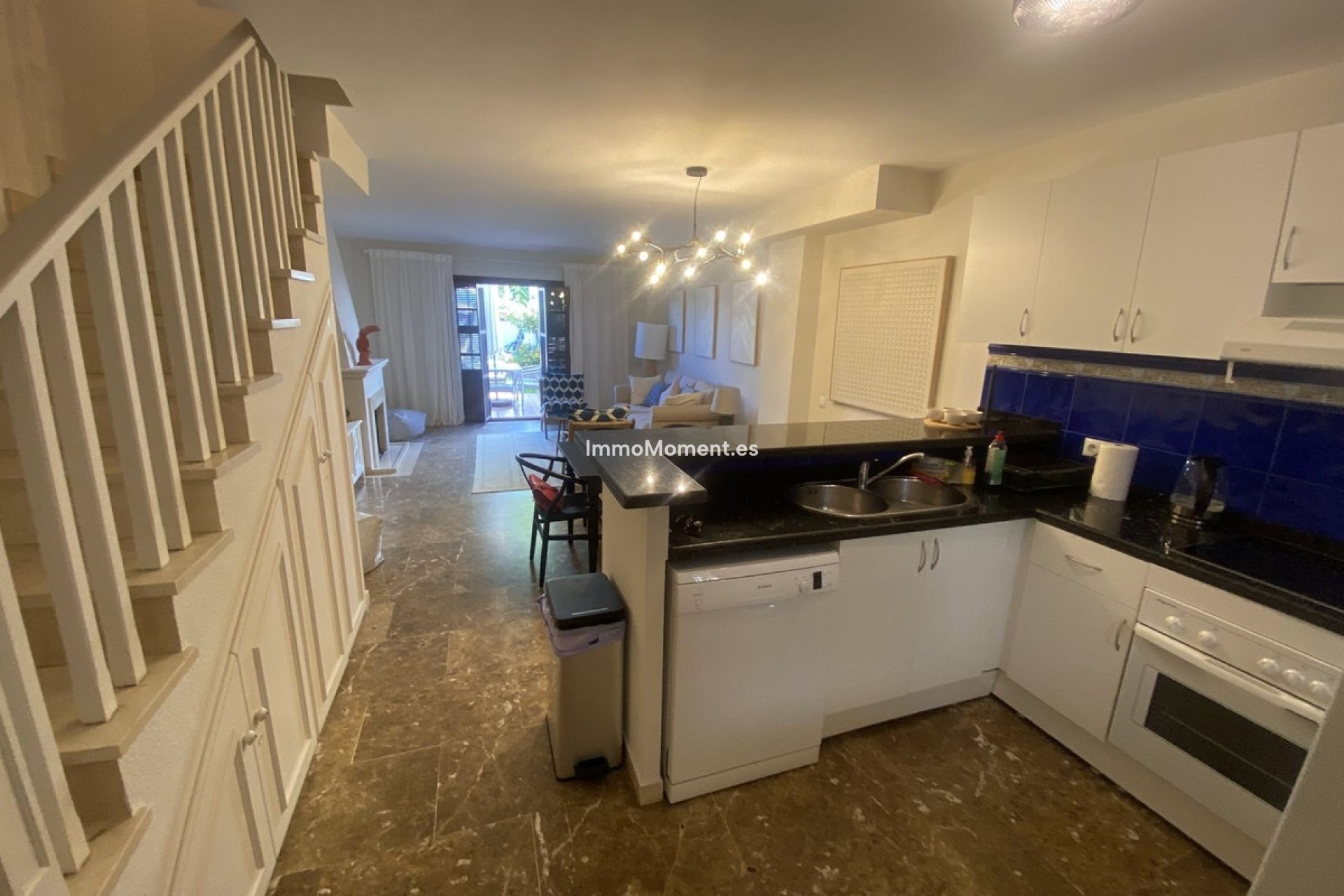 Bestaande woning - Geschakelde woning - Estepona  - Estepona Centro