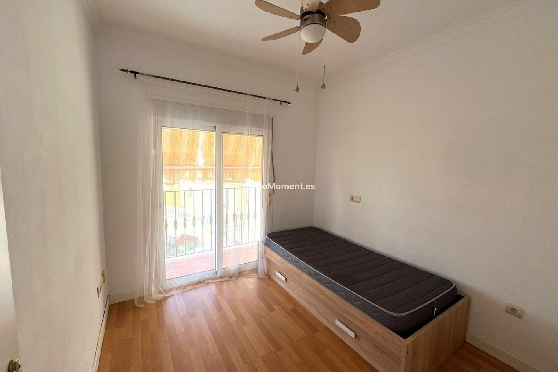 Bestaande woning - Geschakelde woning - Estepona  - Estepona Centro